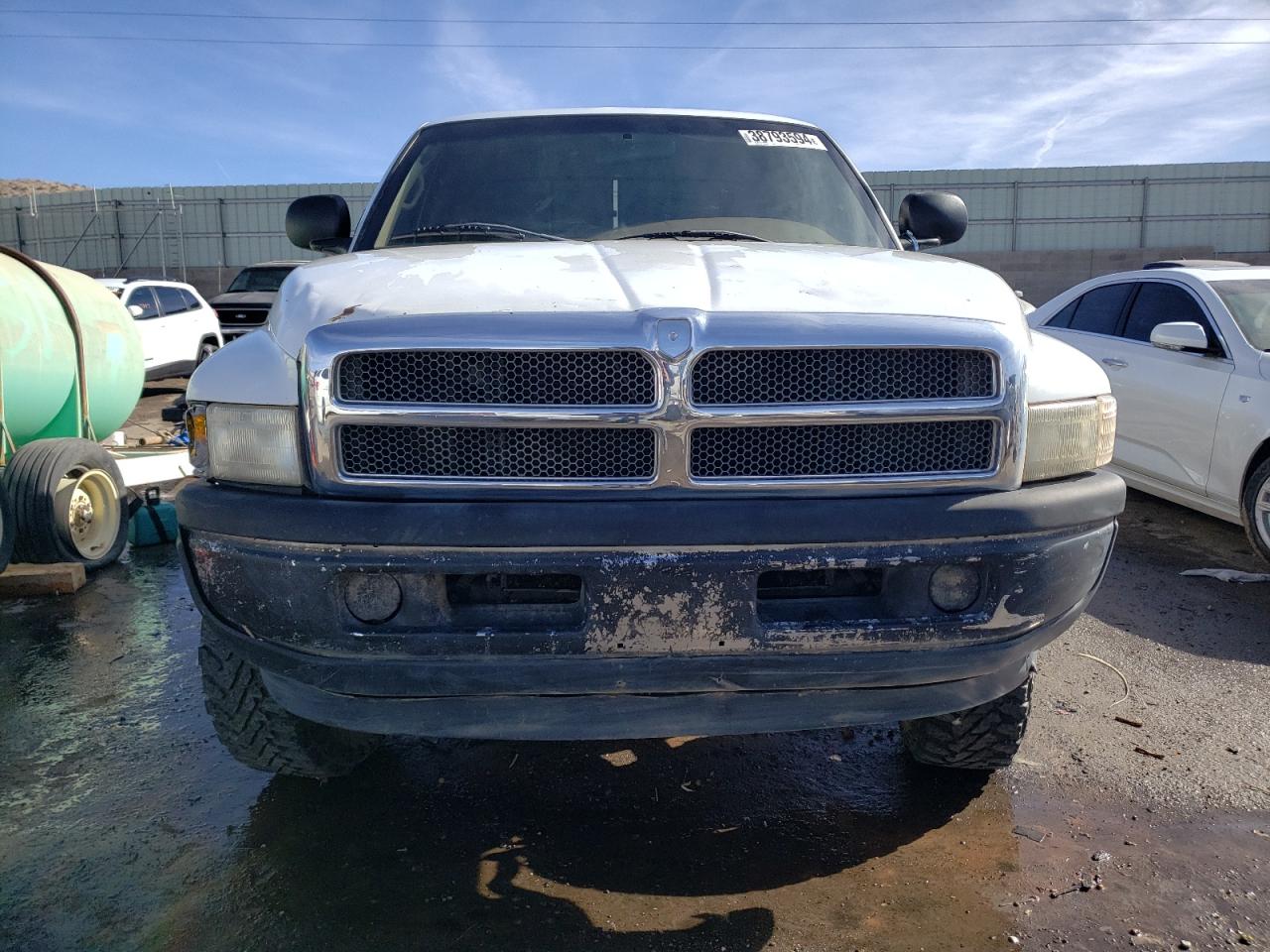 Photo 4 VIN: 3B7KF23Z5XG234766 - DODGE RAM 