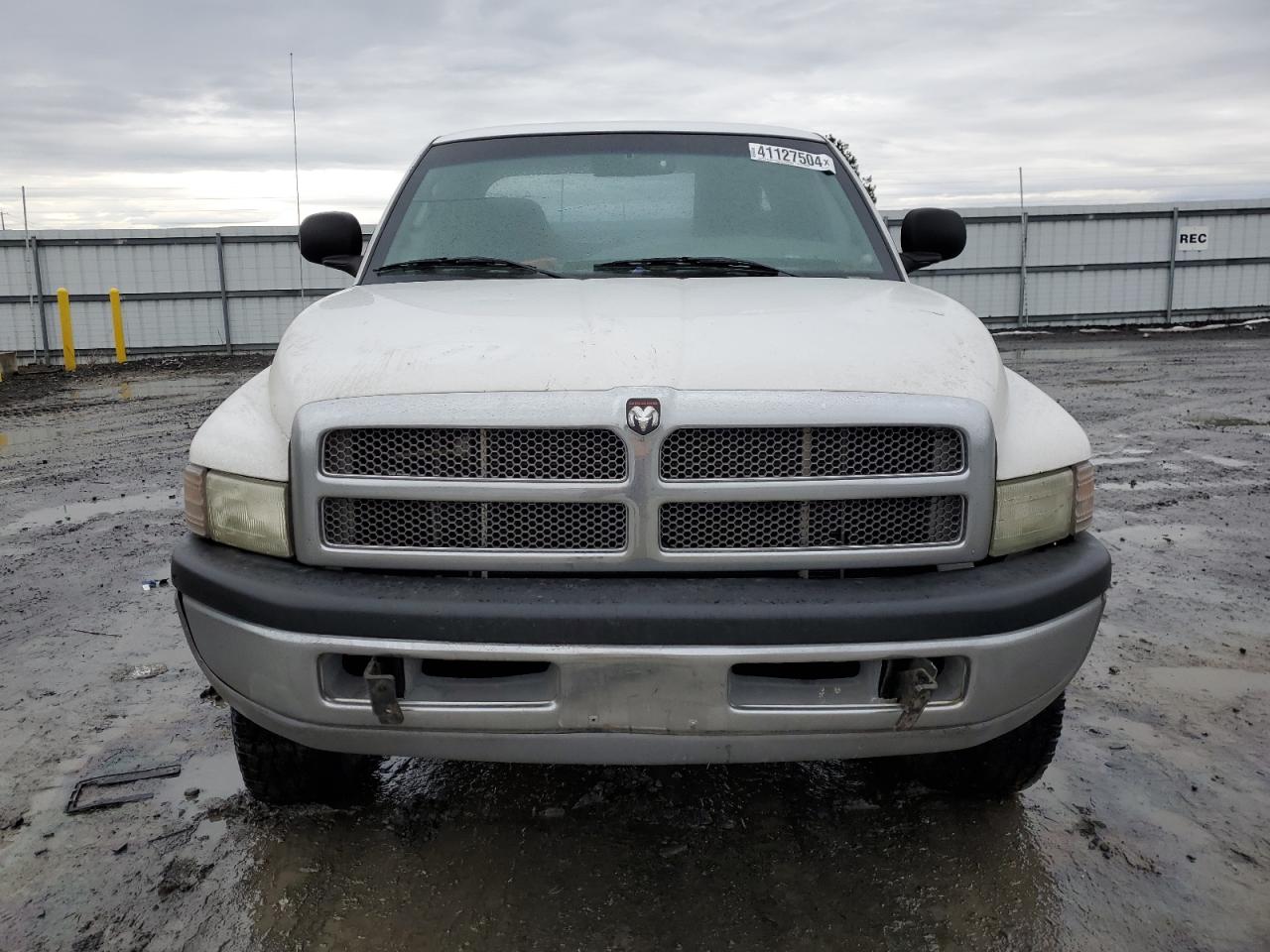 Photo 4 VIN: 3B7KF23Z62M277345 - DODGE RAM 