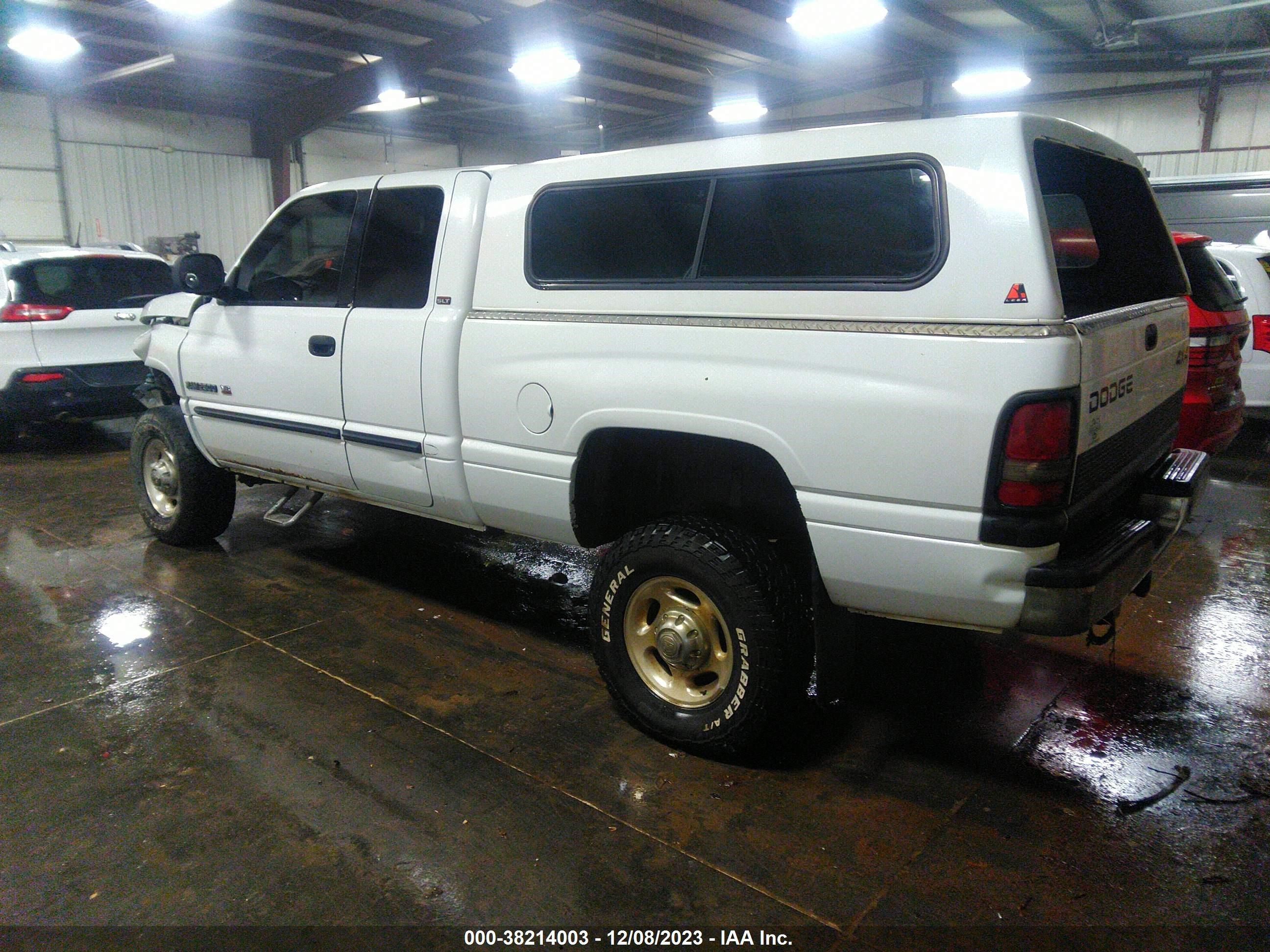 Photo 2 VIN: 3B7KF23Z81G171881 - DODGE RAM 