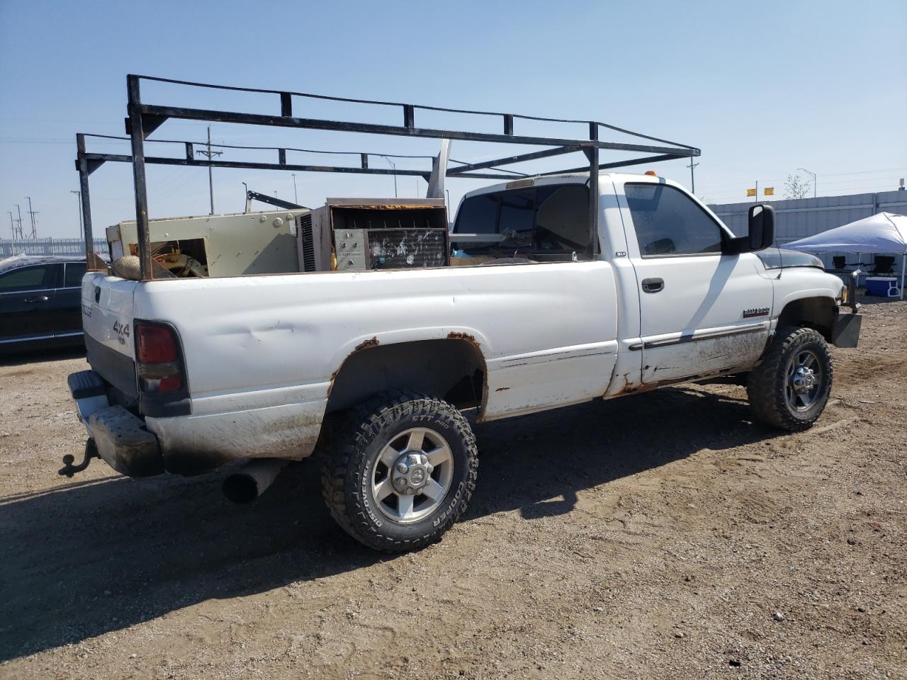 Photo 2 VIN: 3B7KF2662WM276281 - DODGE RAM 