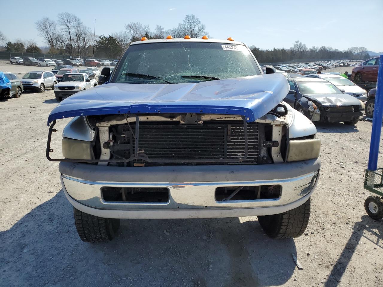 Photo 4 VIN: 3B7KF26631M534042 - DODGE RAM 