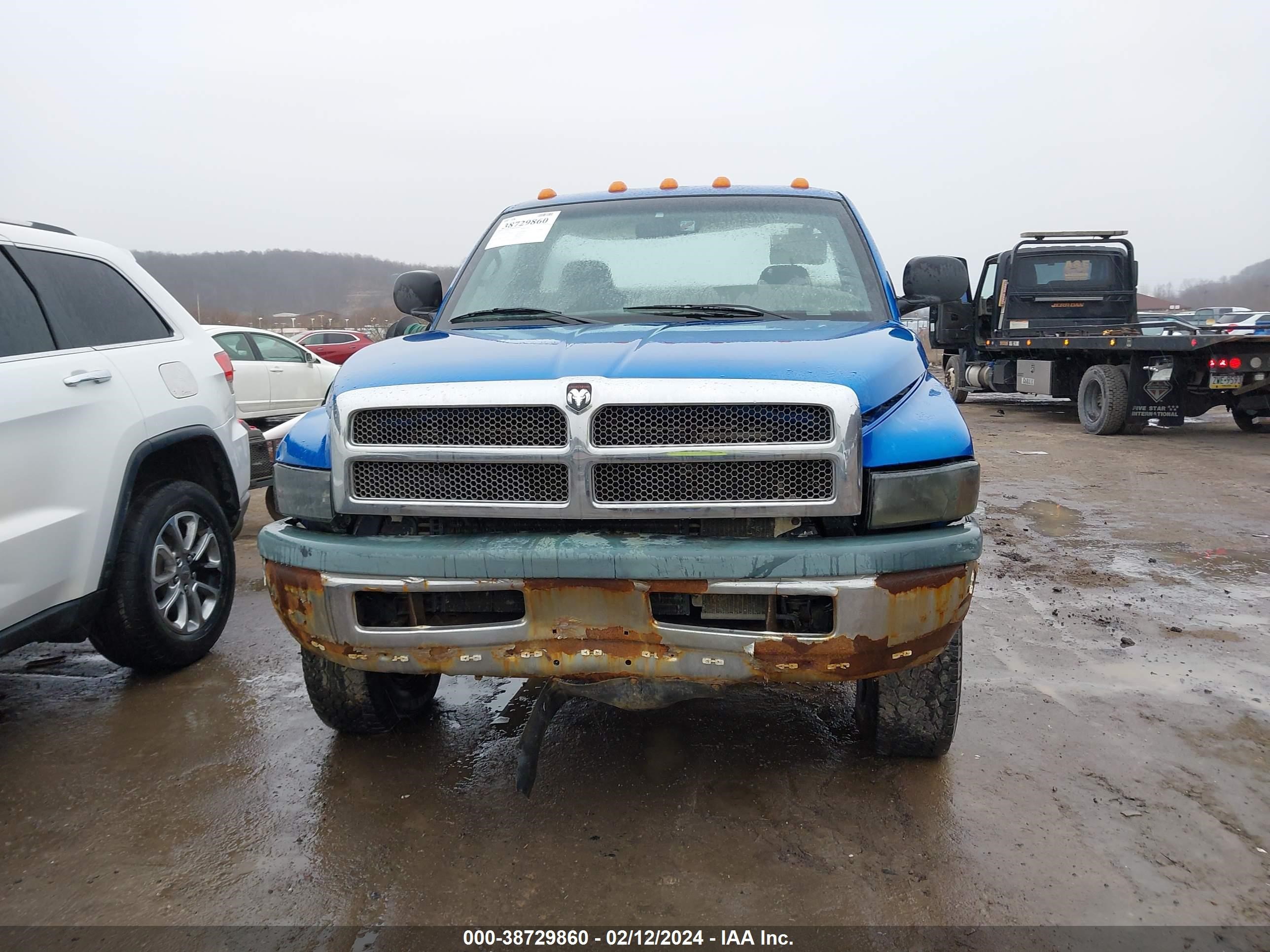 Photo 10 VIN: 3B7KF266XXM502472 - DODGE RAM 