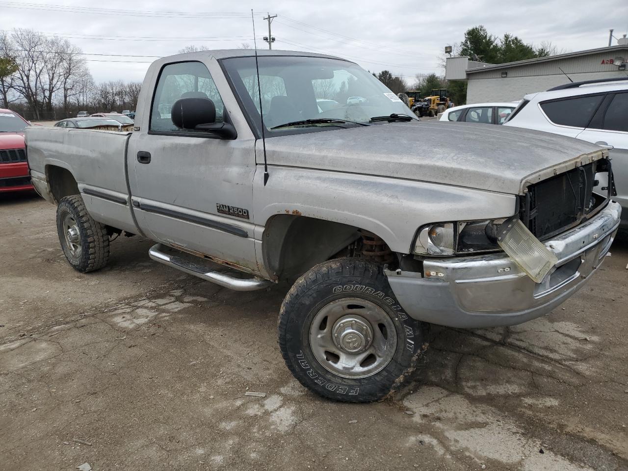 Photo 3 VIN: 3B7KF26D5WM237666 - DODGE RAM 