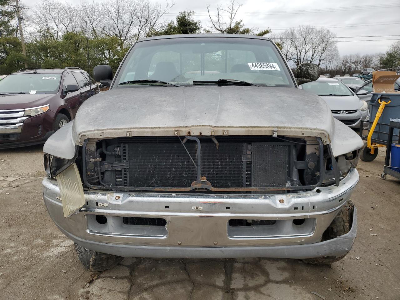 Photo 4 VIN: 3B7KF26D5WM237666 - DODGE RAM 