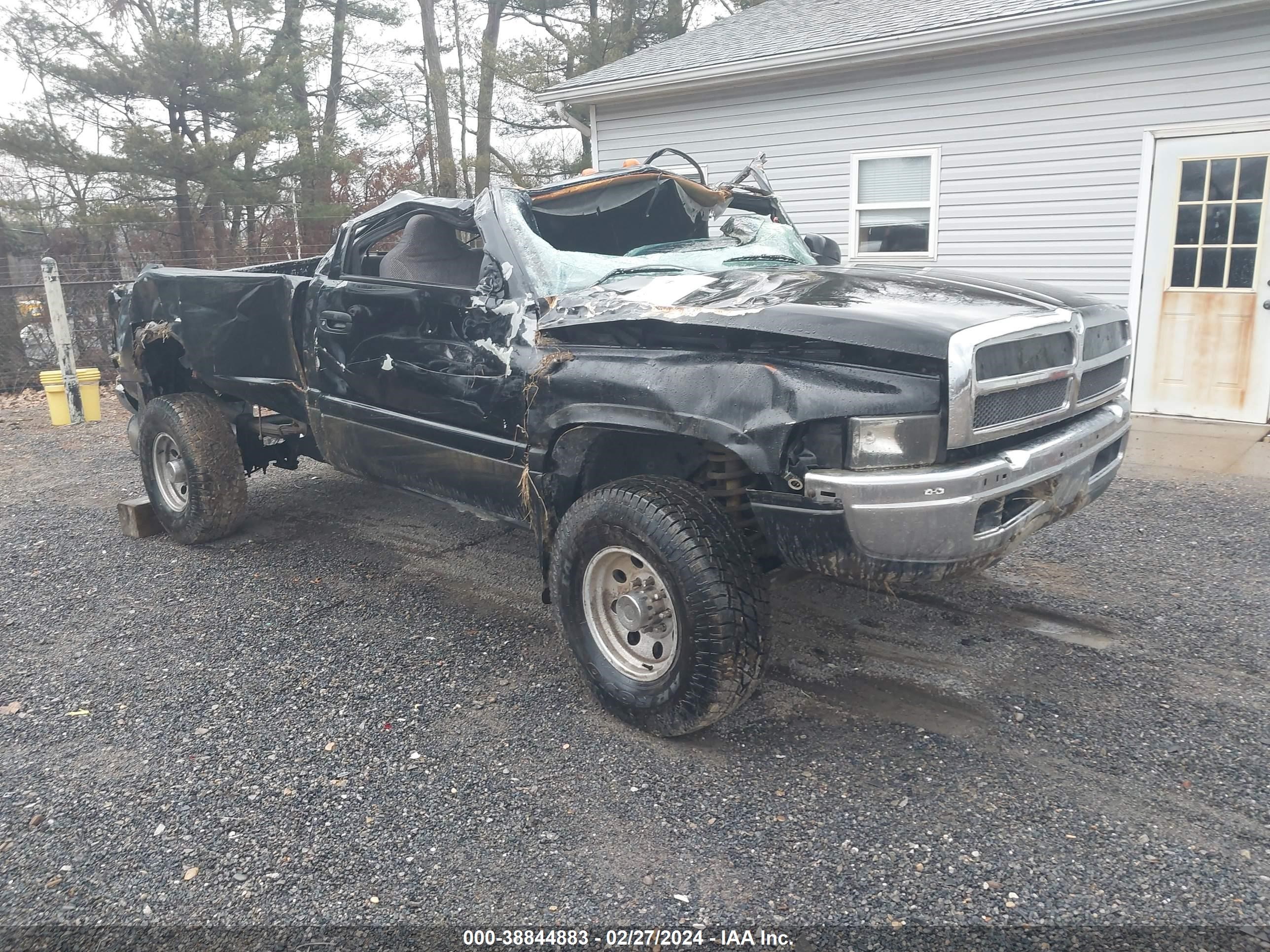 Photo 0 VIN: 3B7KF26DXWM218045 - DODGE RAM 