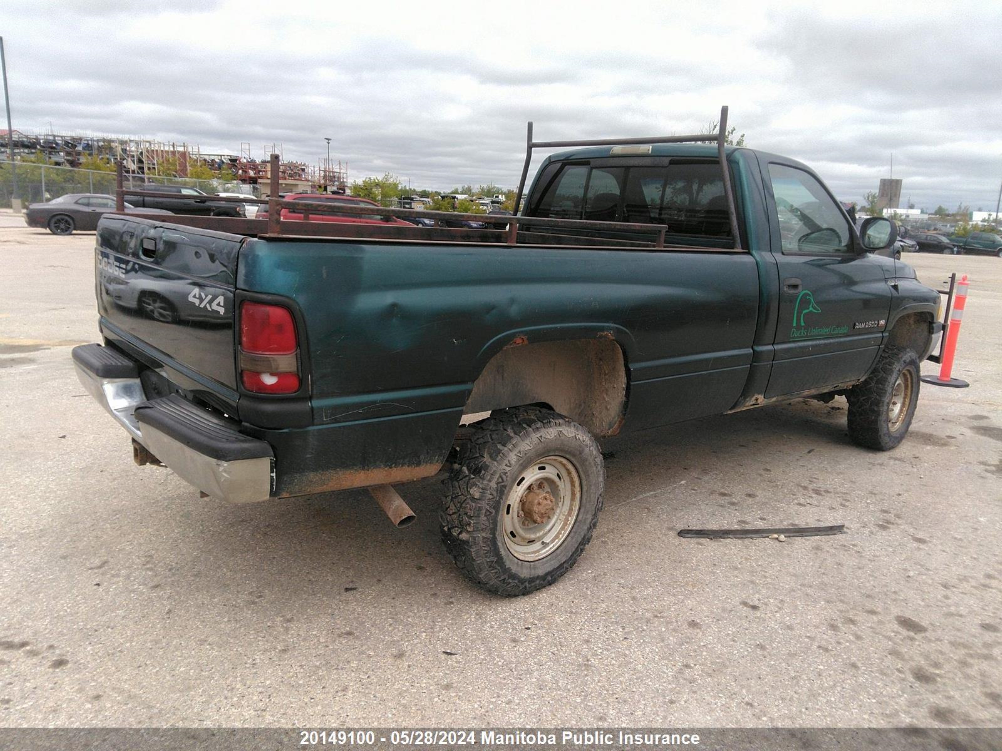 Photo 3 VIN: 3B7KF26Z0XM574341 - DODGE RAM 