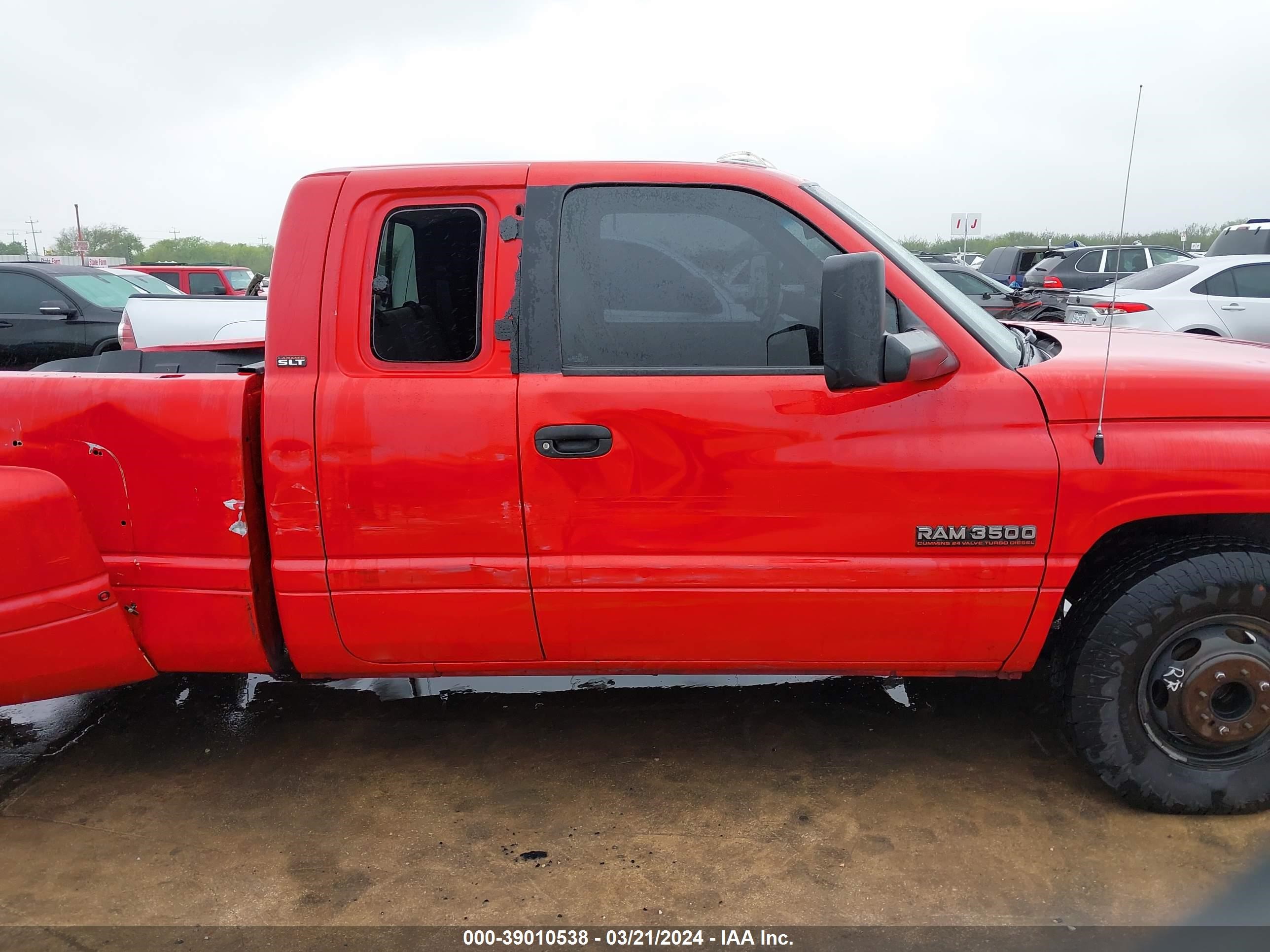 Photo 13 VIN: 3B7MC33652M286891 - DODGE RAM 