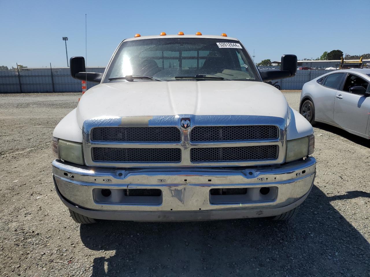 Photo 4 VIN: 3B7MC33662M265709 - DODGE RAM 