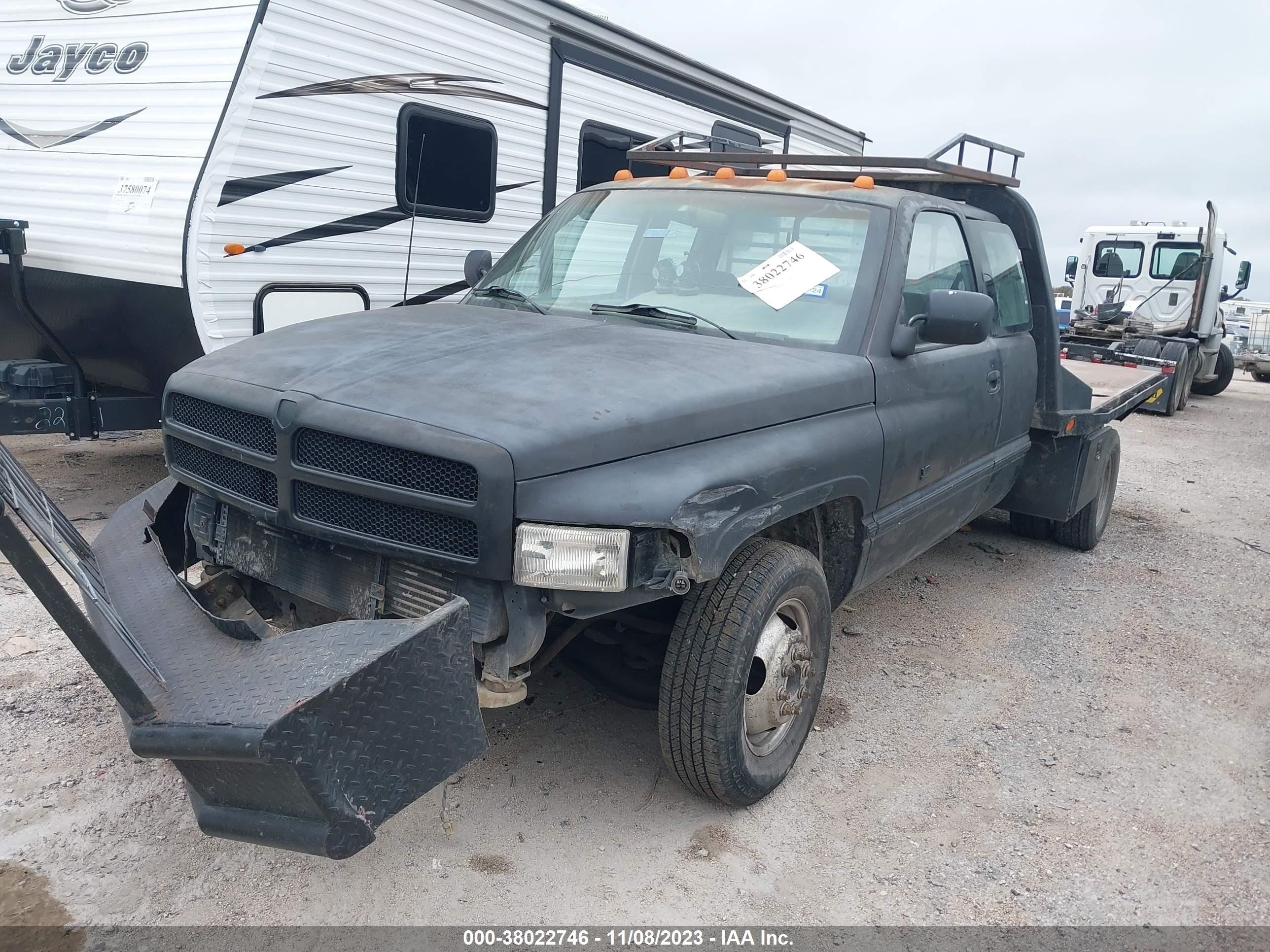 Photo 1 VIN: 3B7MC33C0TM195891 - DODGE RAM 