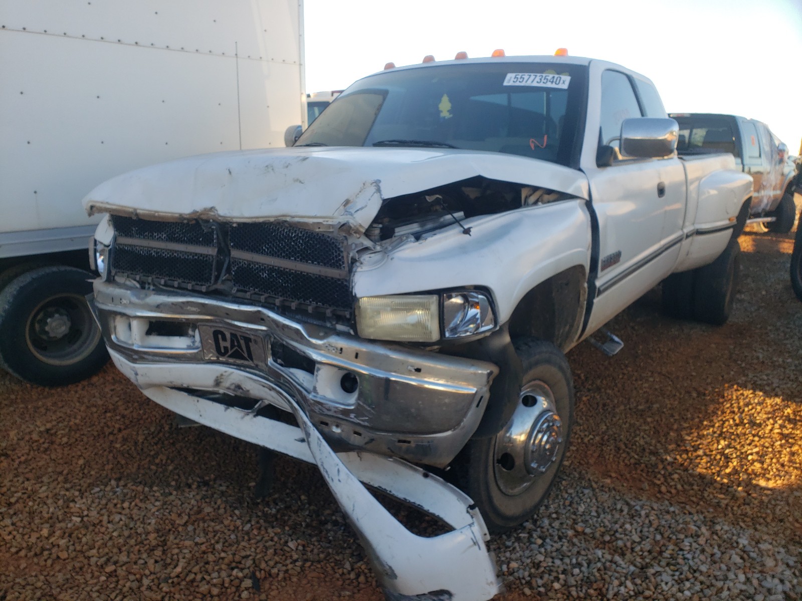 Photo 1 VIN: 3B7MF33C3TM114728 - DODGE RAM 3500 