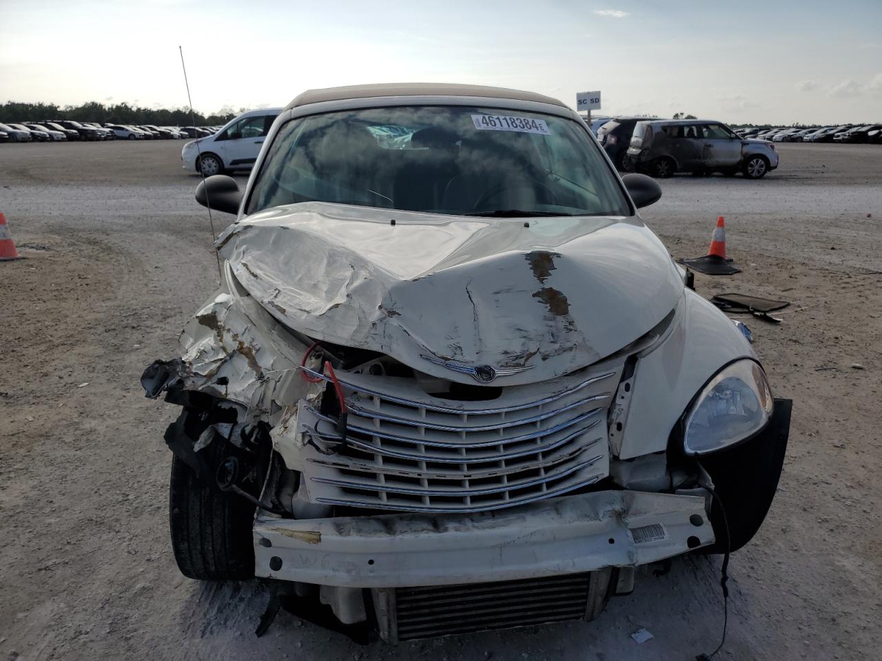 Photo 4 VIN: 3C3AY75S25T344508 - CHRYSLER PT CRUISER 