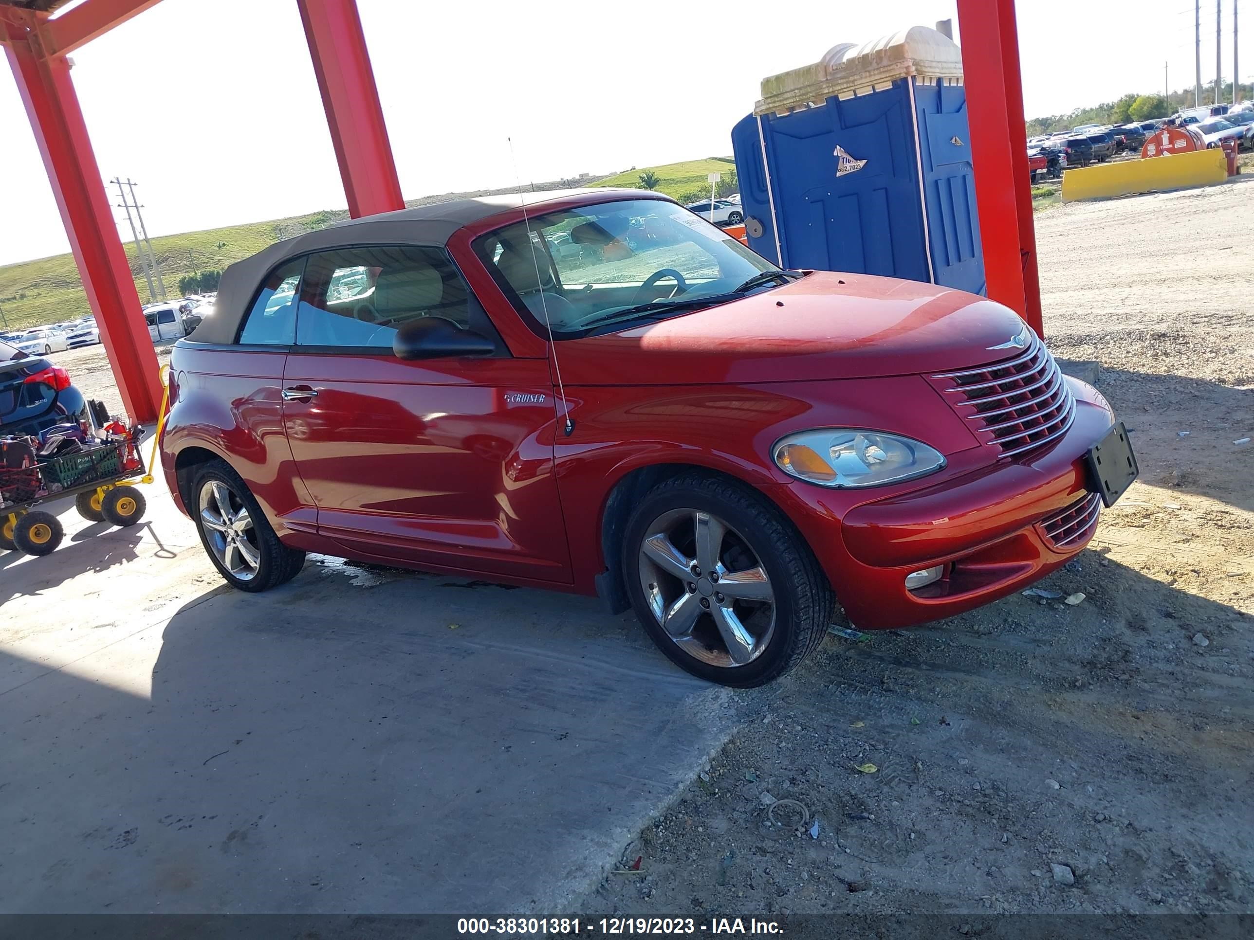 Photo 0 VIN: 3C3AY75S45T283985 - CHRYSLER PT CRUISER 