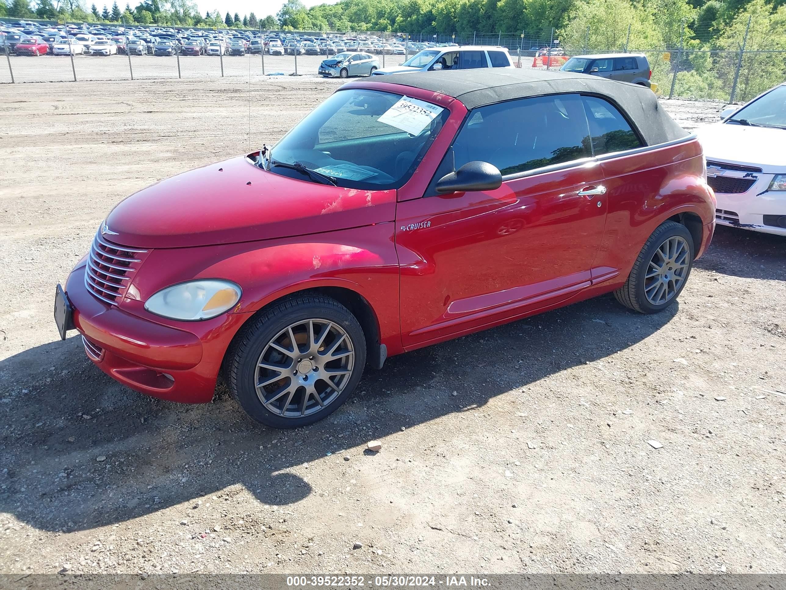 Photo 1 VIN: 3C3AY75S55T265804 - CHRYSLER PT CRUISER 