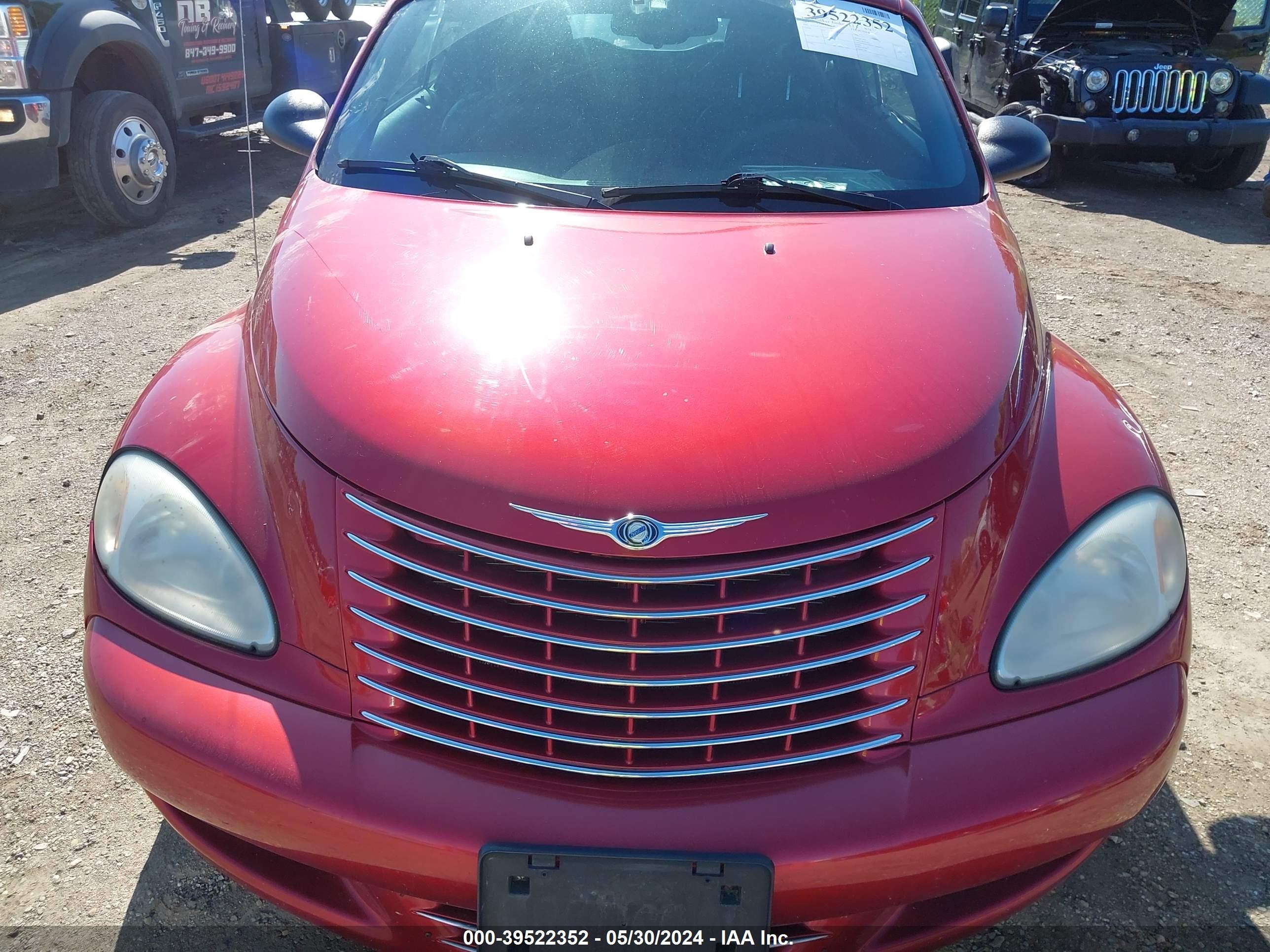 Photo 5 VIN: 3C3AY75S55T265804 - CHRYSLER PT CRUISER 