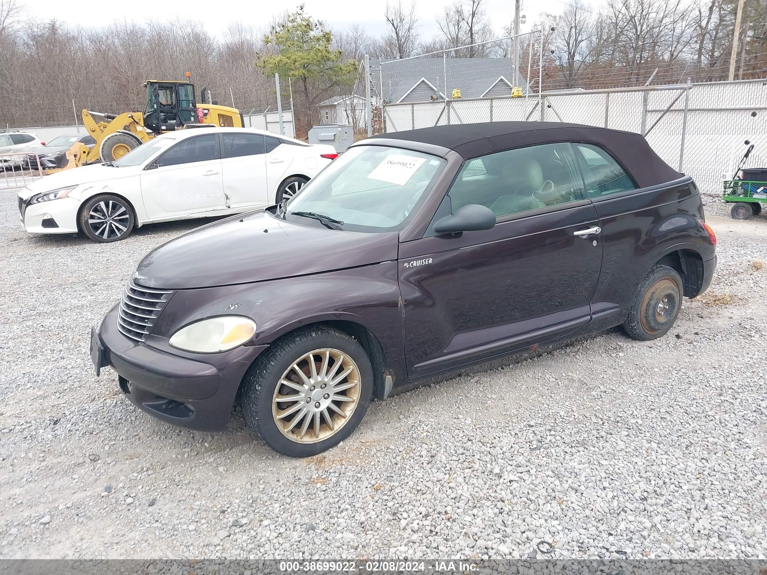 Photo 1 VIN: 3C3AY75S85T700833 - CHRYSLER PT CRUISER 