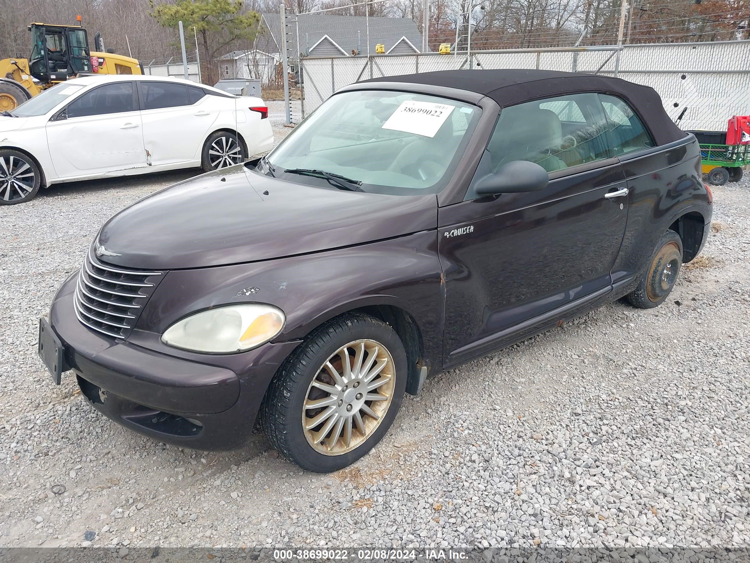 Photo 5 VIN: 3C3AY75S85T700833 - CHRYSLER PT CRUISER 