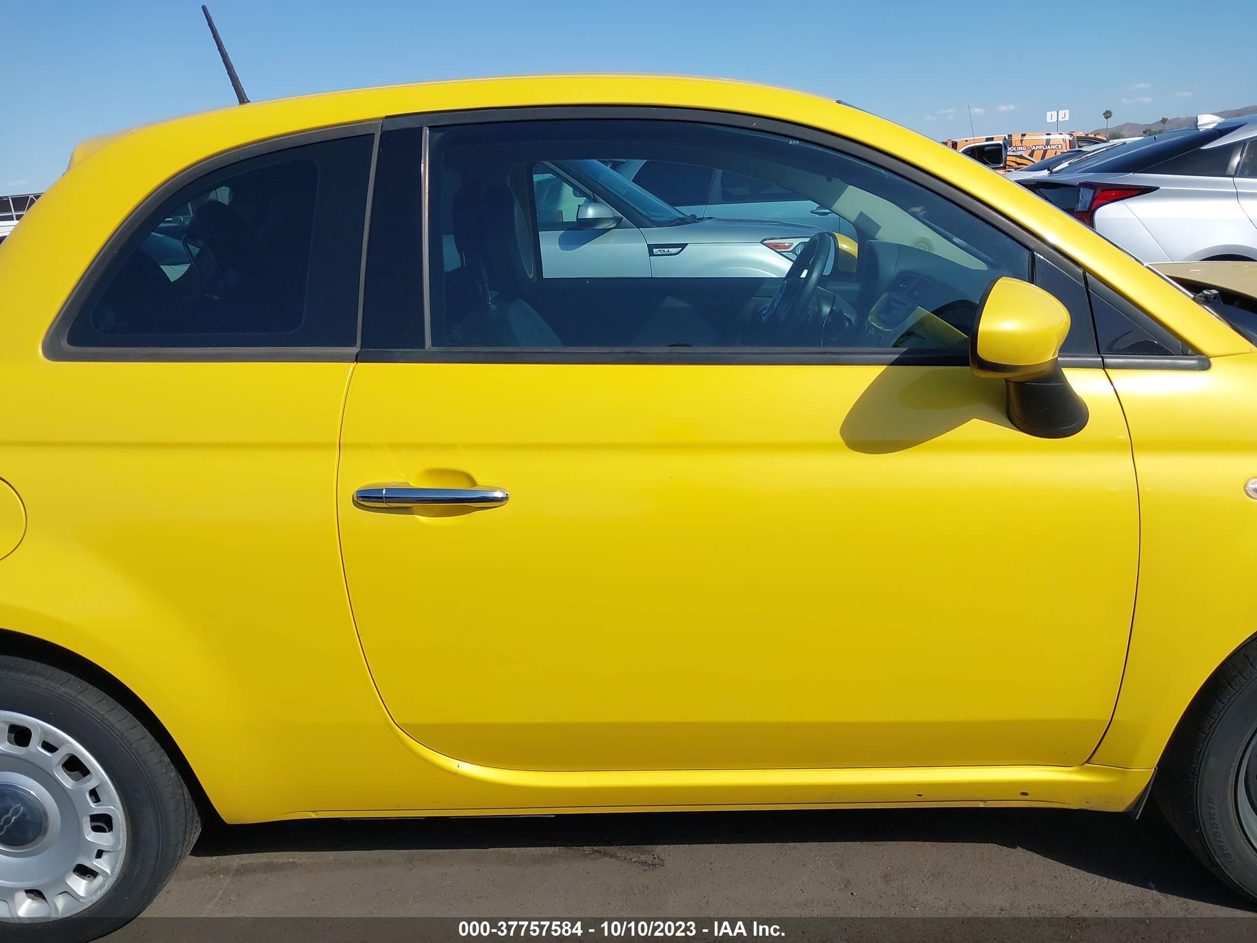 Photo 12 VIN: 3C3CFFAR2FT570531 - FIAT 500 