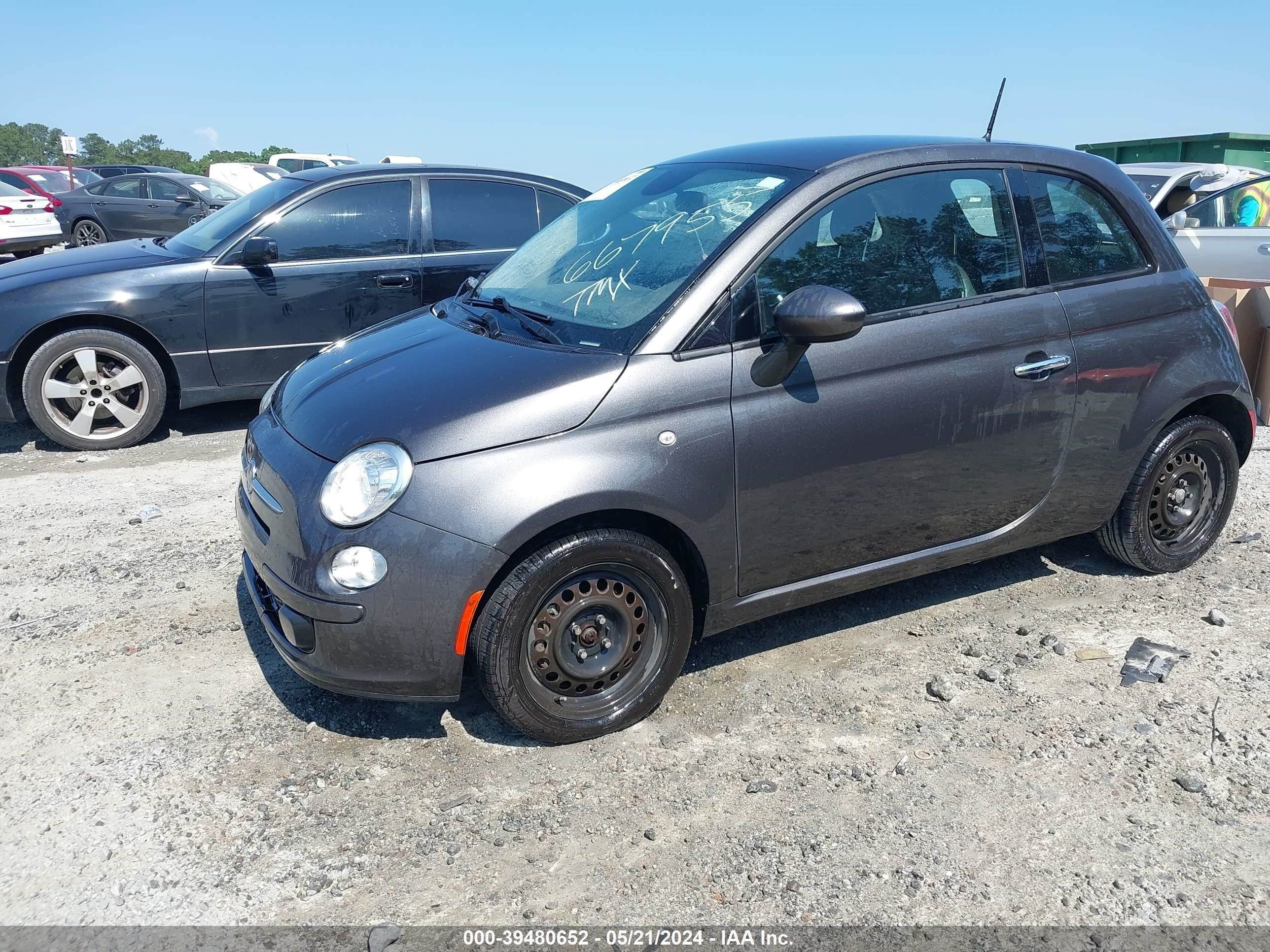 Photo 1 VIN: 3C3CFFAR2FT667955 - FIAT 500 