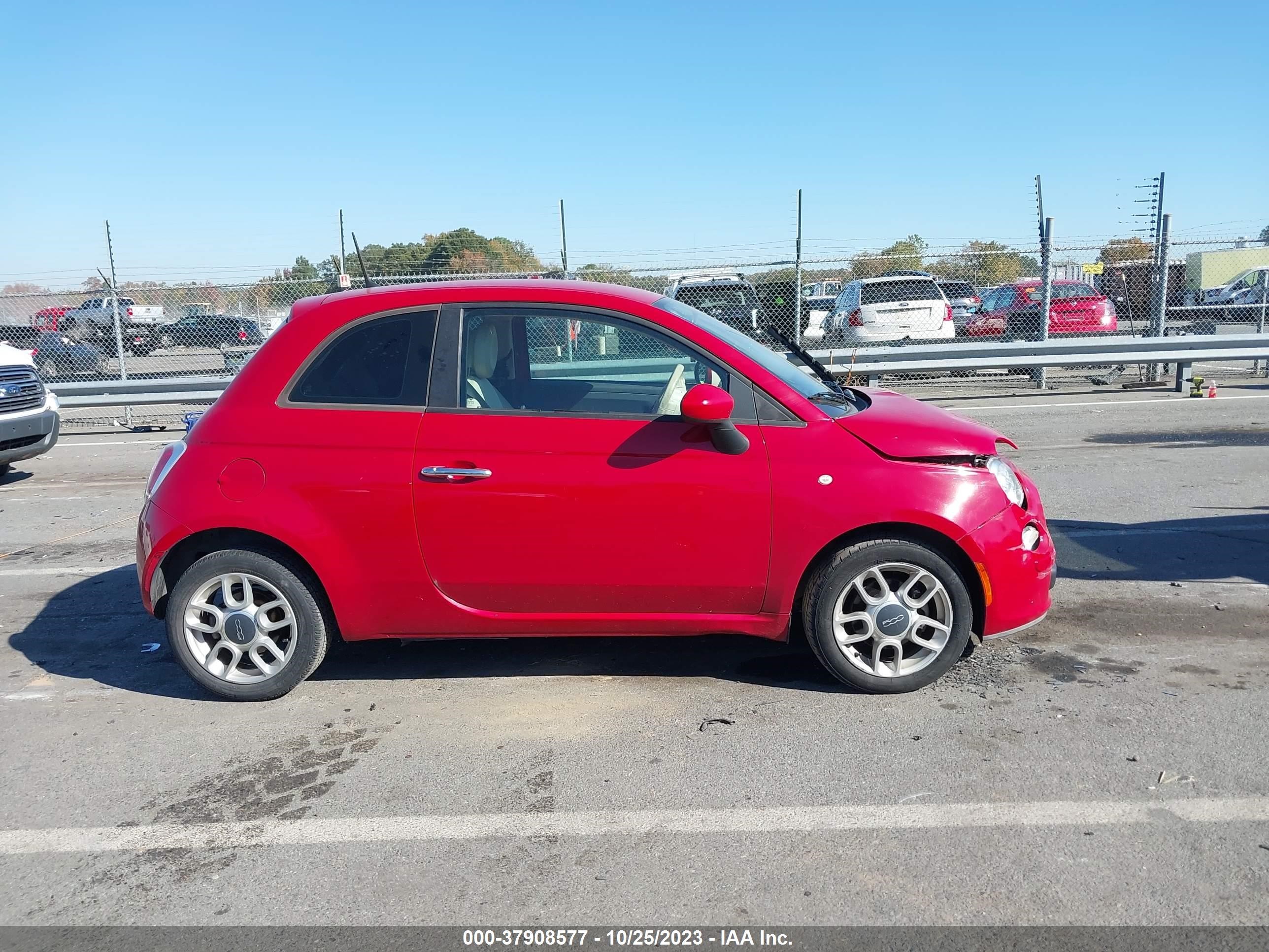 Photo 12 VIN: 3C3CFFAR5CT208706 - FIAT 500 