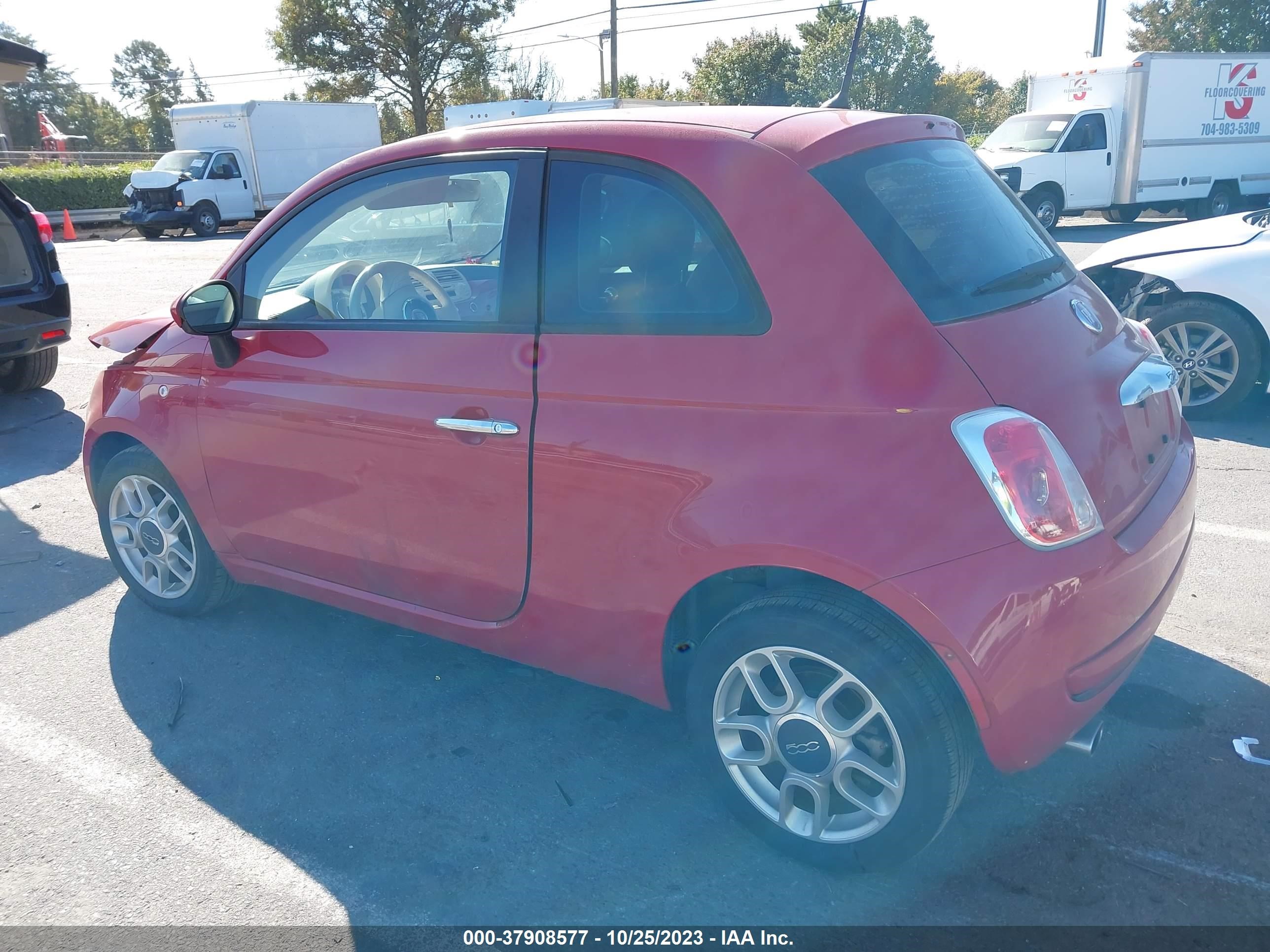 Photo 2 VIN: 3C3CFFAR5CT208706 - FIAT 500 