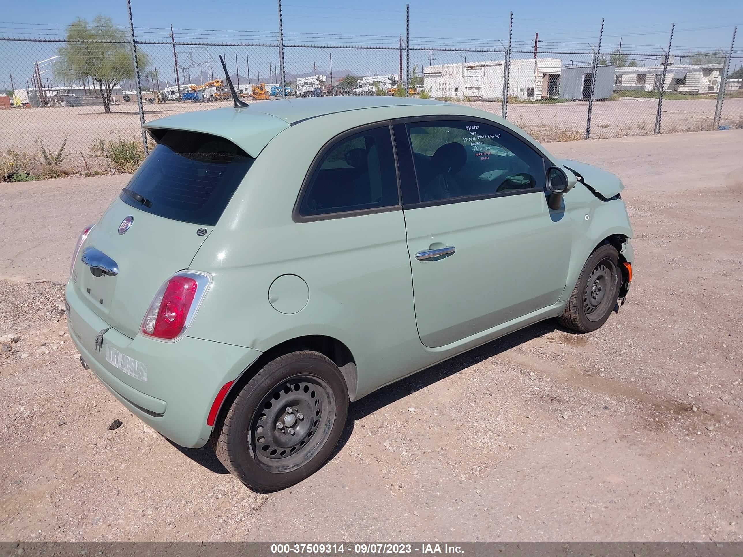 Photo 3 VIN: 3C3CFFAR5DT746114 - FIAT 500 