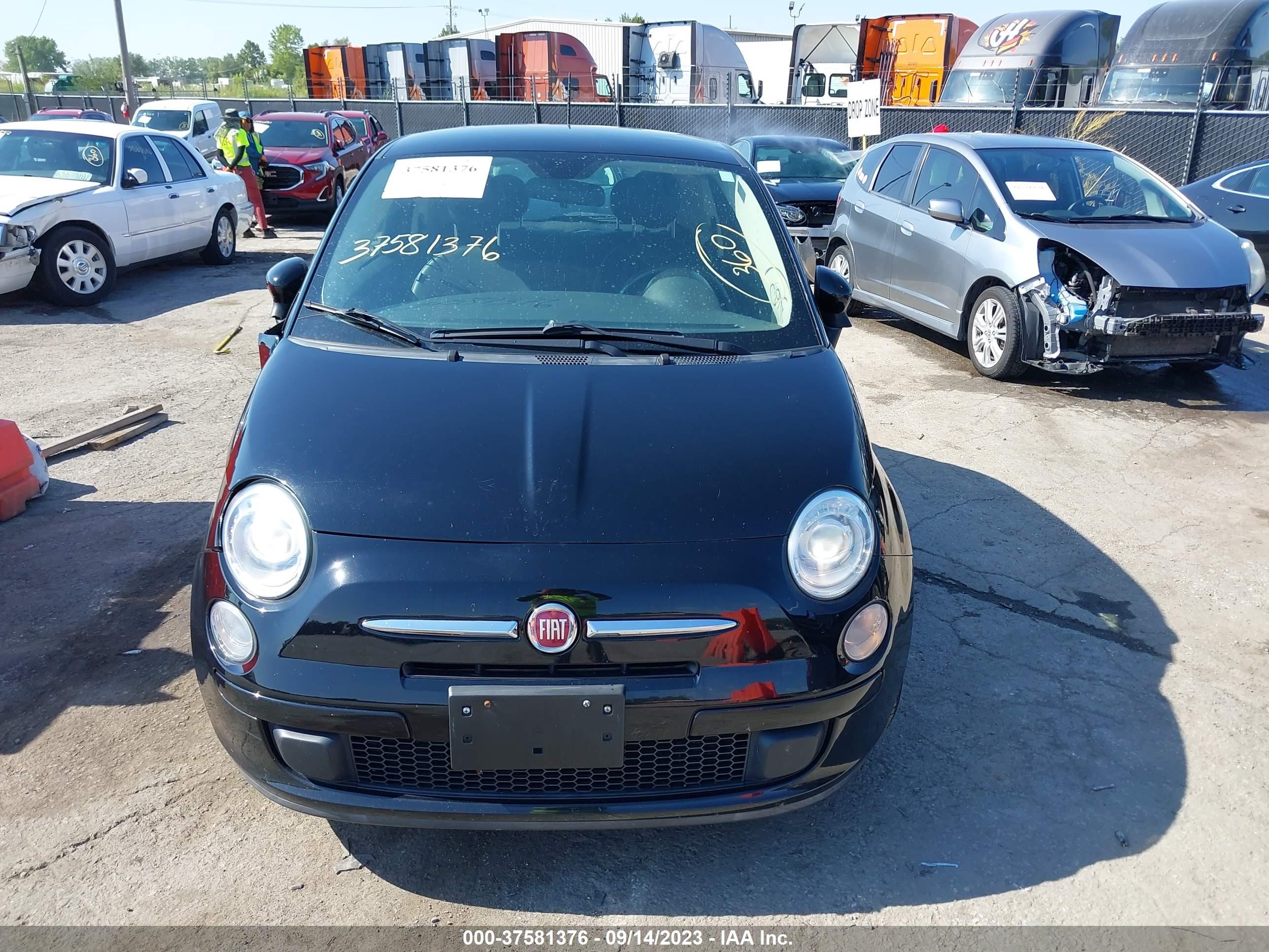 Photo 11 VIN: 3C3CFFAR8FT672920 - FIAT 500 