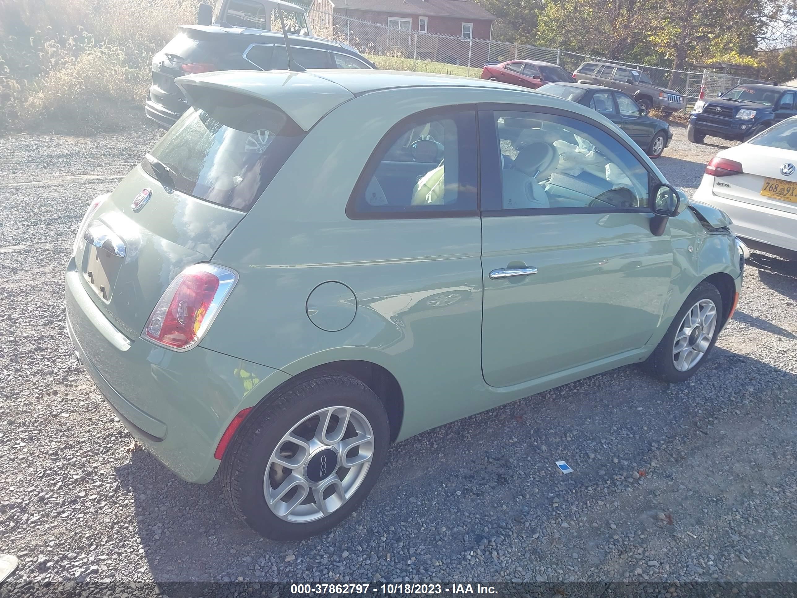 Photo 3 VIN: 3C3CFFAR9DT747850 - FIAT 500 