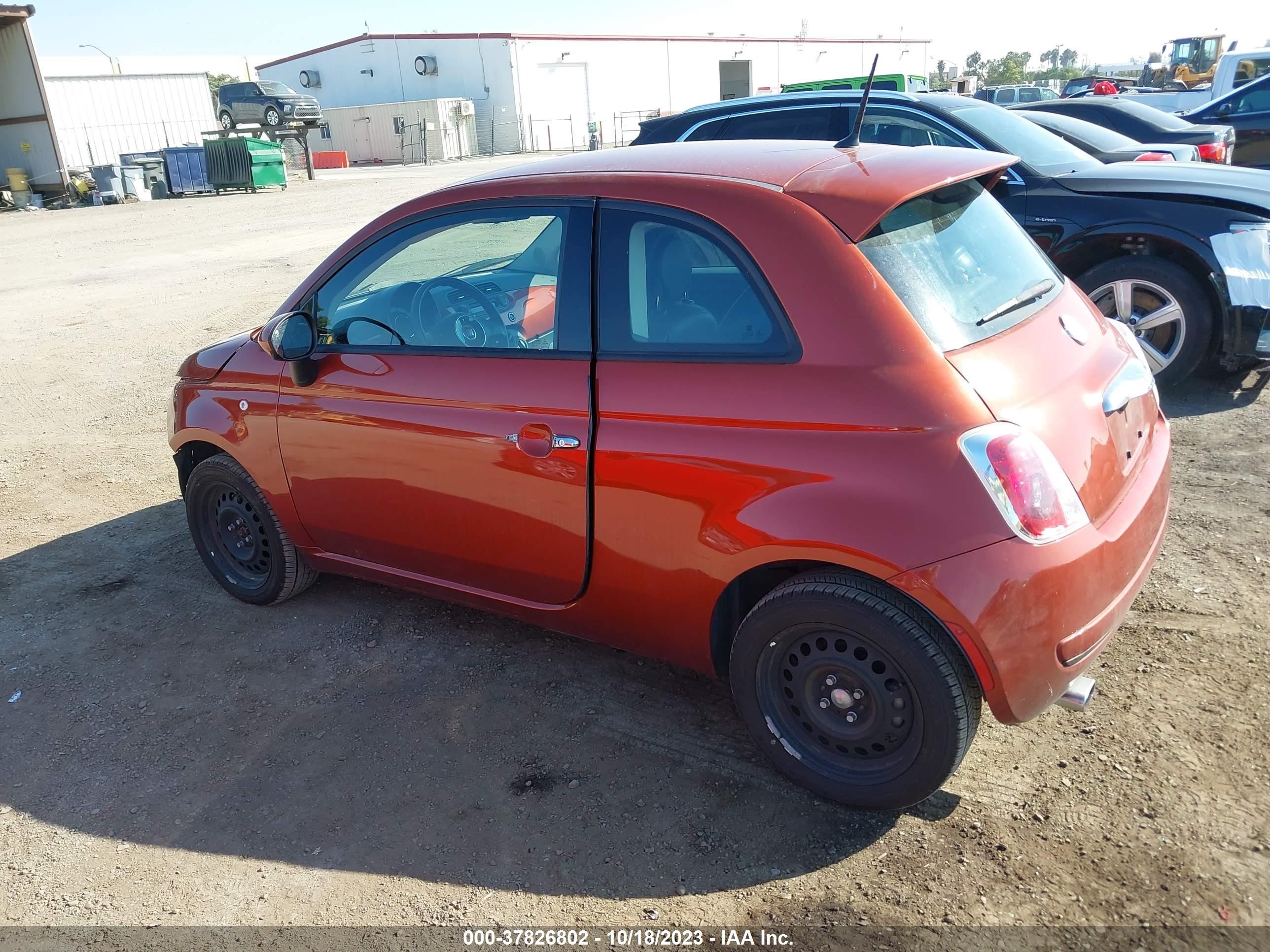 Photo 2 VIN: 3C3CFFAR9ET258138 - FIAT 500 