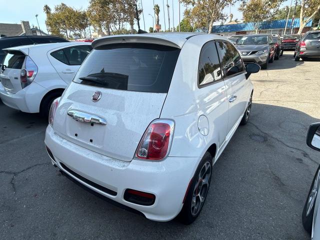 Photo 3 VIN: 3C3CFFBR2GT176995 - FIAT 500 SPORT 