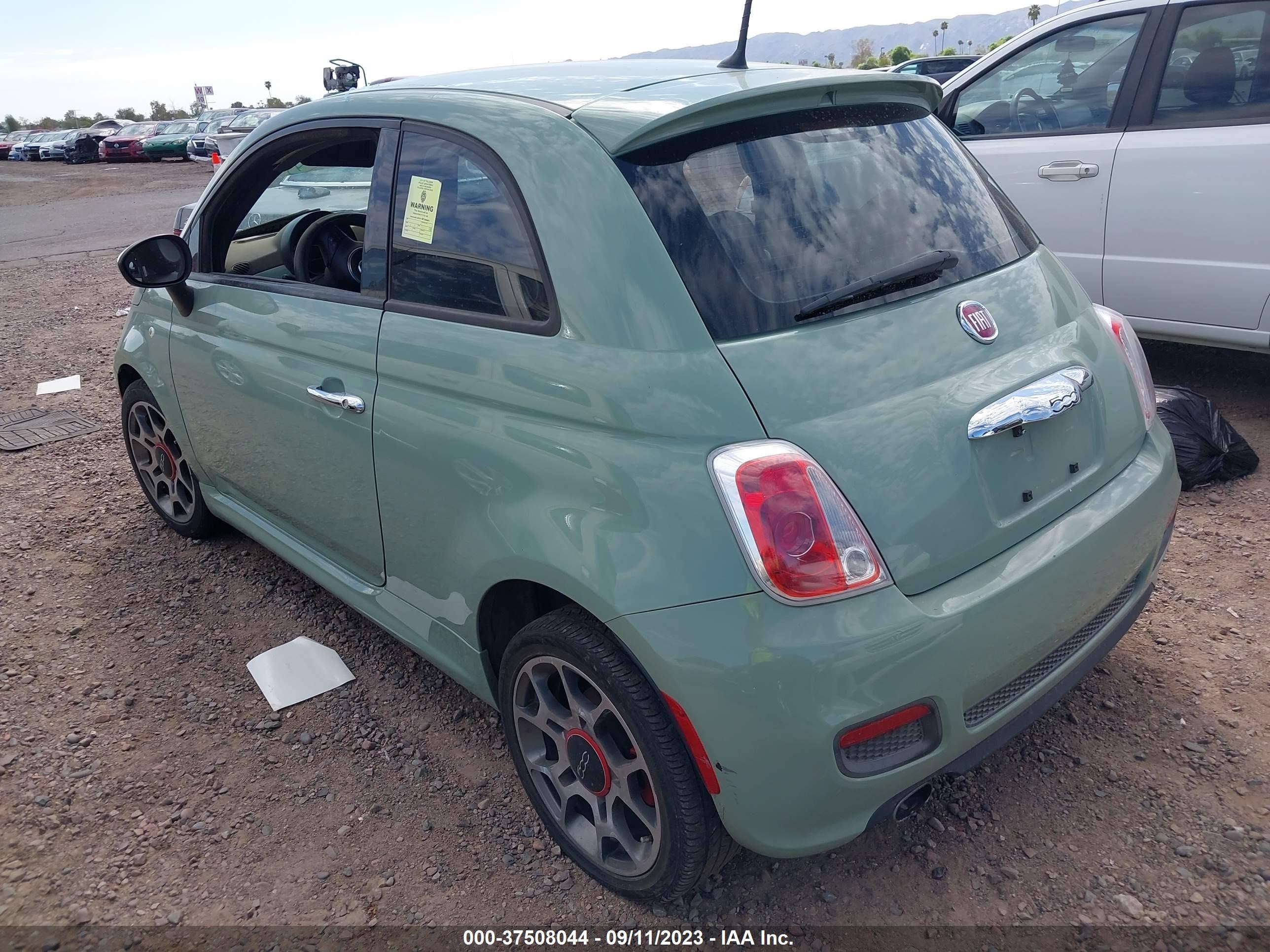 Photo 2 VIN: 3C3CFFBR5FT663302 - FIAT 500 