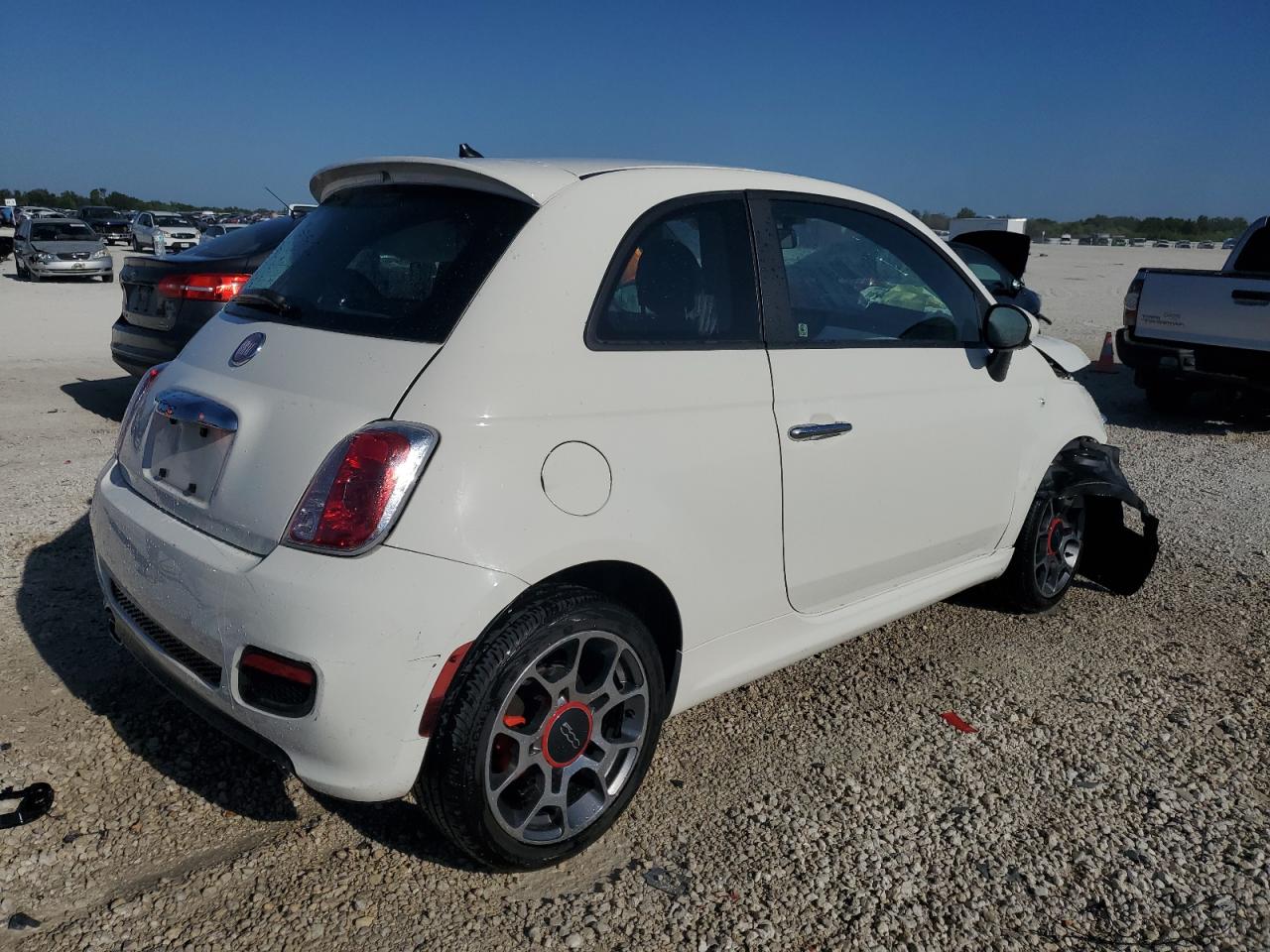 Photo 2 VIN: 3C3CFFBR6CT233886 - FIAT 500 