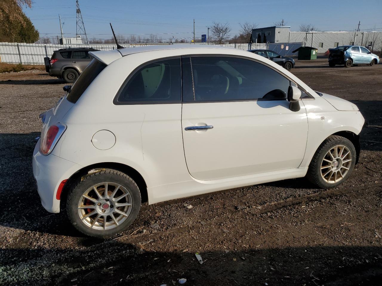 Photo 2 VIN: 3C3CFFBR6FT620541 - FIAT 500 