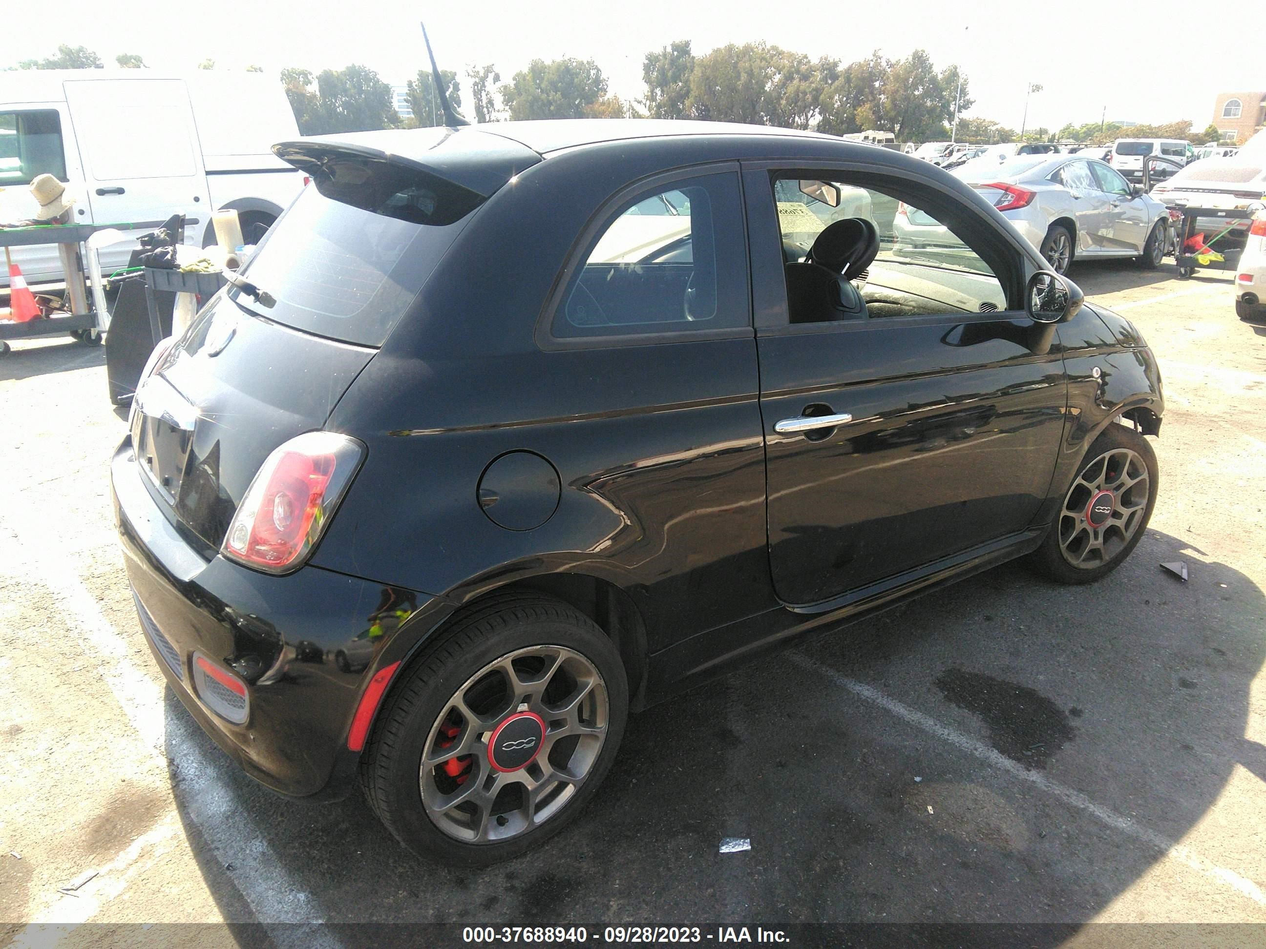 Photo 3 VIN: 3C3CFFBR8DT744565 - FIAT 500 