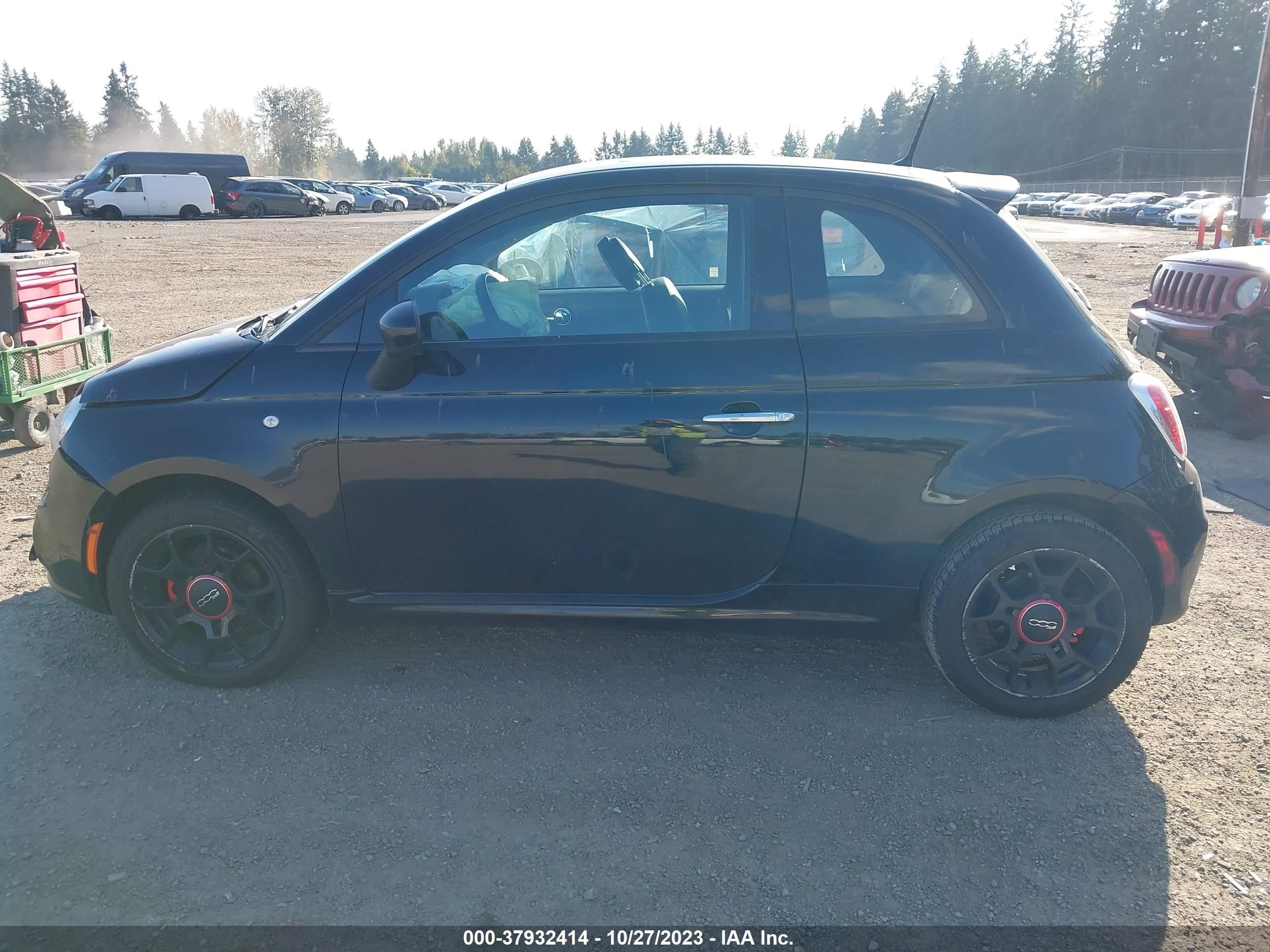 Photo 13 VIN: 3C3CFFBR9FT625510 - FIAT 500 