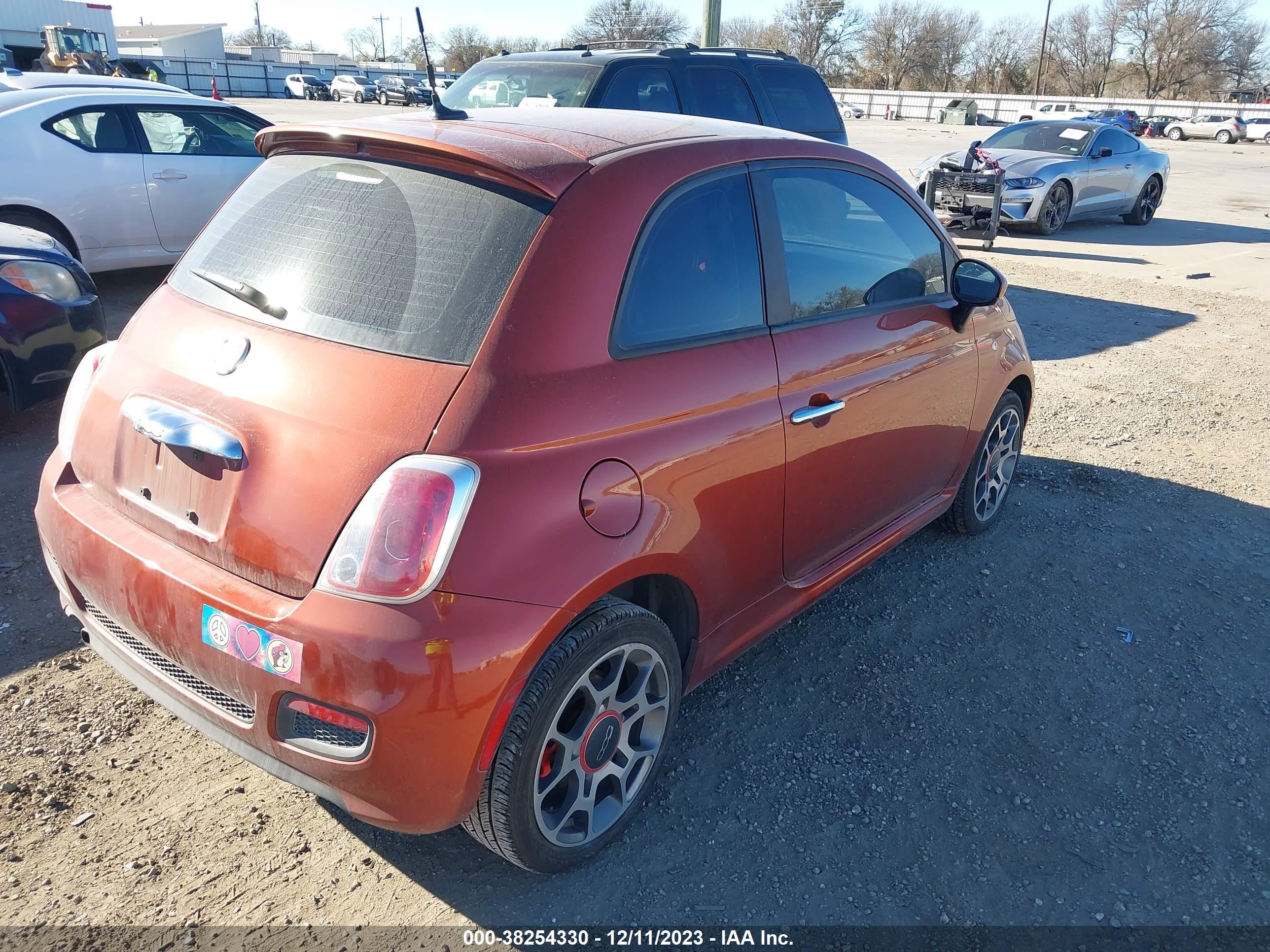 Photo 3 VIN: 3C3CFFBRXCT385198 - FIAT 500 