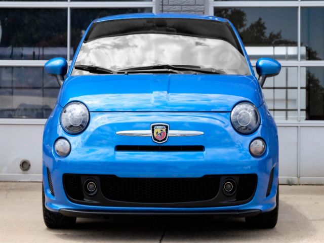 Photo 2 VIN: 3C3CFFFH2JT472026 - FIAT 500 