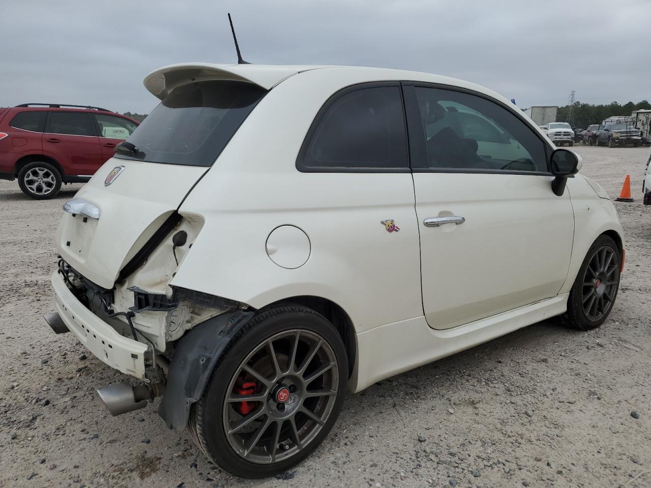 Photo 2 VIN: 3C3CFFFH4HT700408 - FIAT 500 