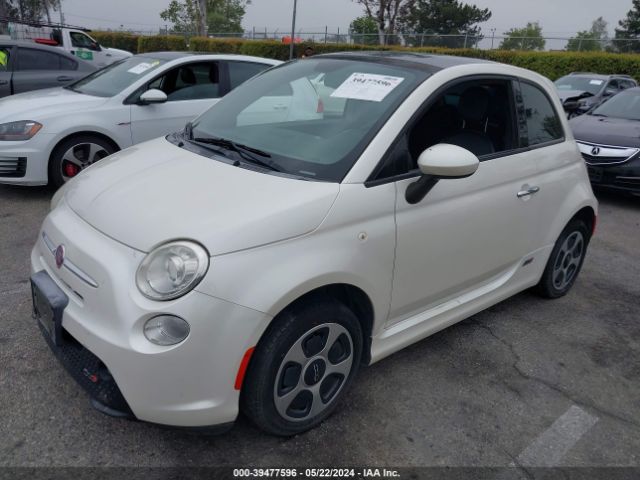 Photo 1 VIN: 3C3CFFGE0FT527357 - FIAT 500E 