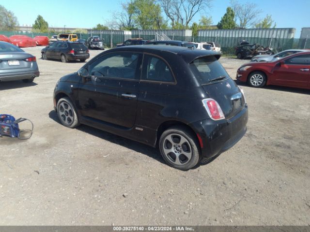 Photo 2 VIN: 3C3CFFGE1FT732928 - FIAT 500E 