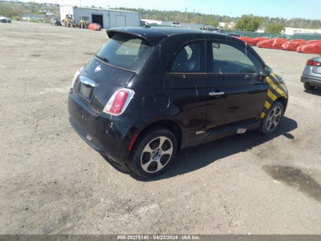 Photo 3 VIN: 3C3CFFGE1FT732928 - FIAT 500E 