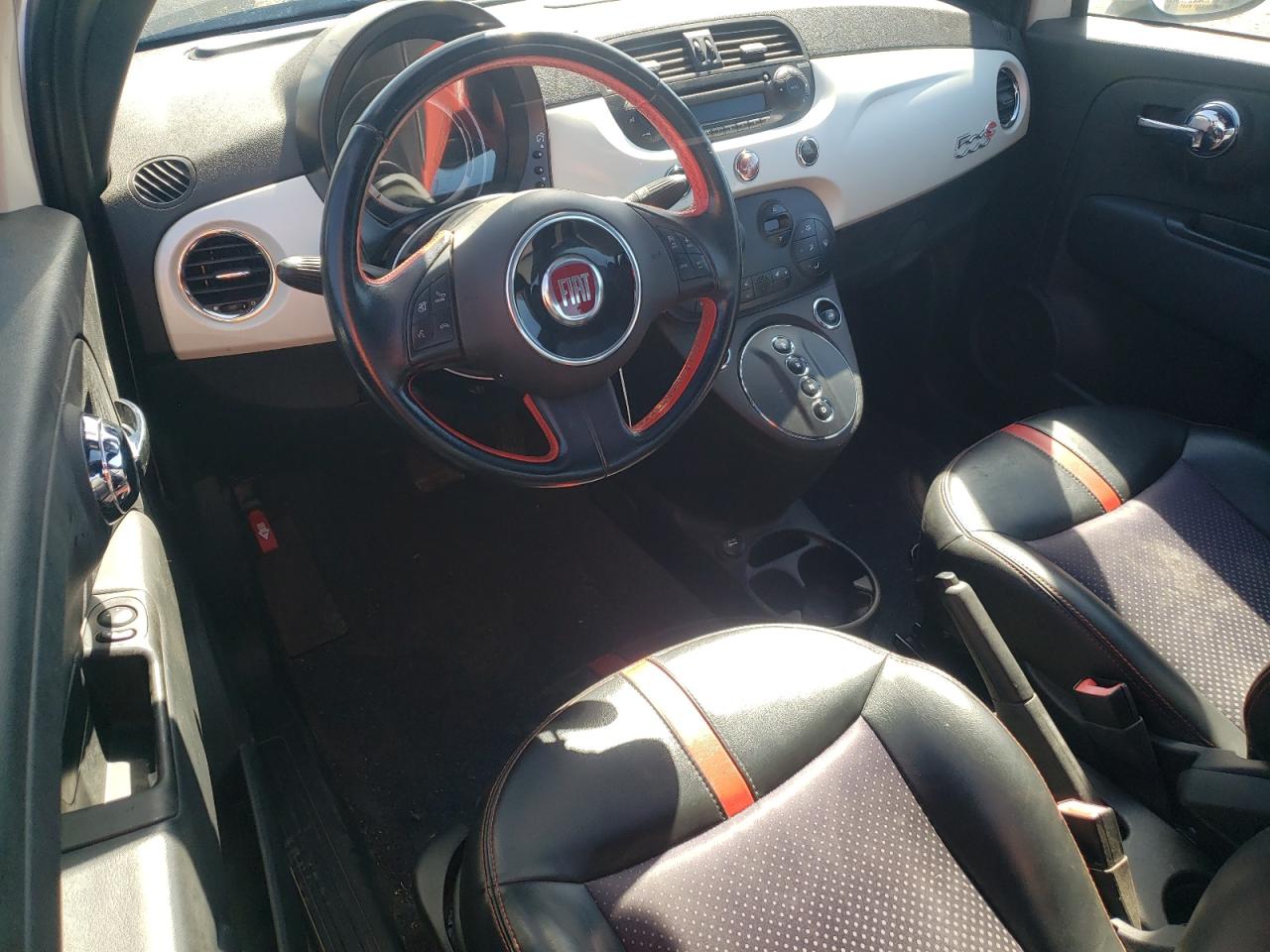 Photo 8 VIN: 3C3CFFGE2ET172769 - FIAT 500 