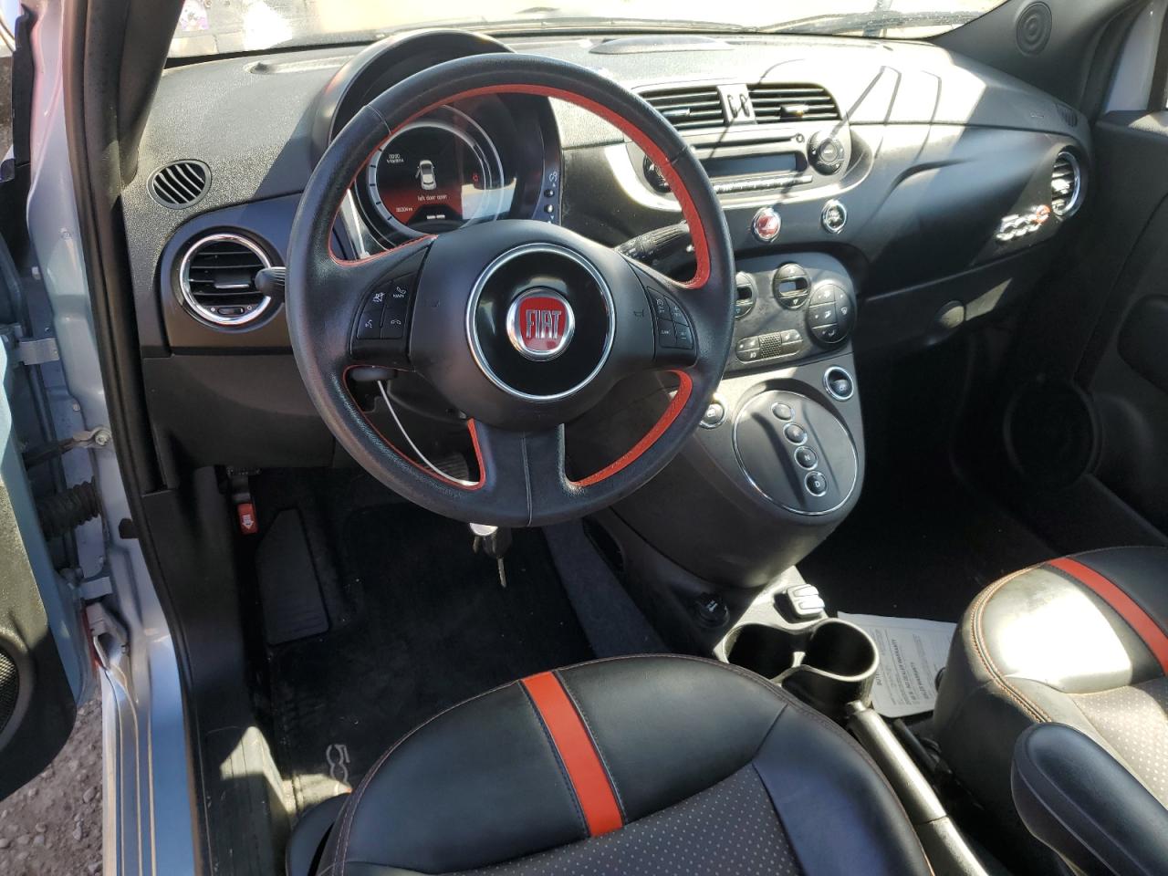 Photo 19 VIN: 3C3CFFGE2FT527229 - FIAT 500 ELECTR 