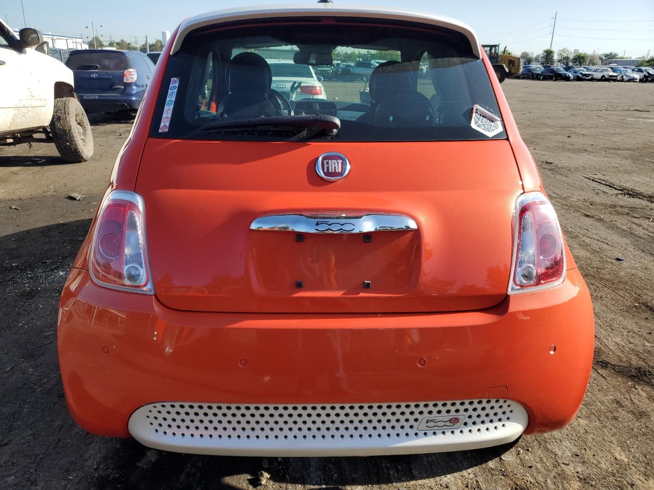 Photo 5 VIN: 3C3CFFGE3FT549837 - FIAT 500 