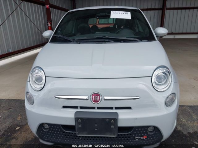 Photo 5 VIN: 3C3CFFGE3HT565619 - FIAT 500E 