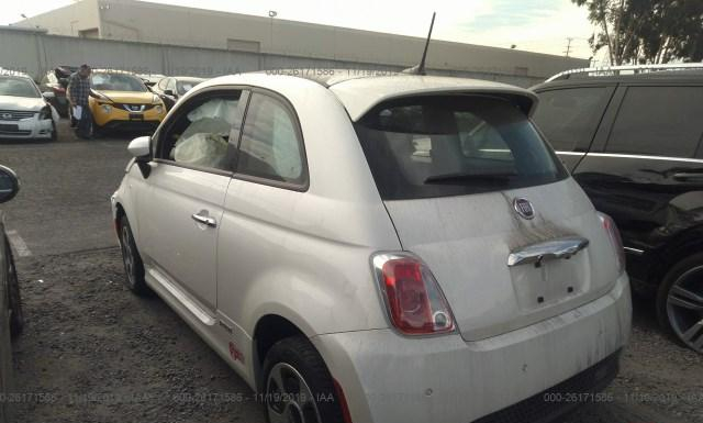 Photo 2 VIN: 3C3CFFGE3JT471827 - FIAT 500 