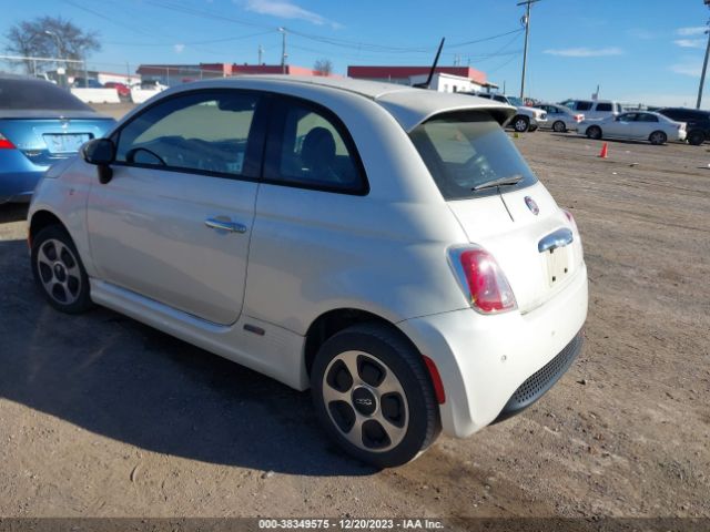 Photo 2 VIN: 3C3CFFGE4FT570230 - FIAT 500E 