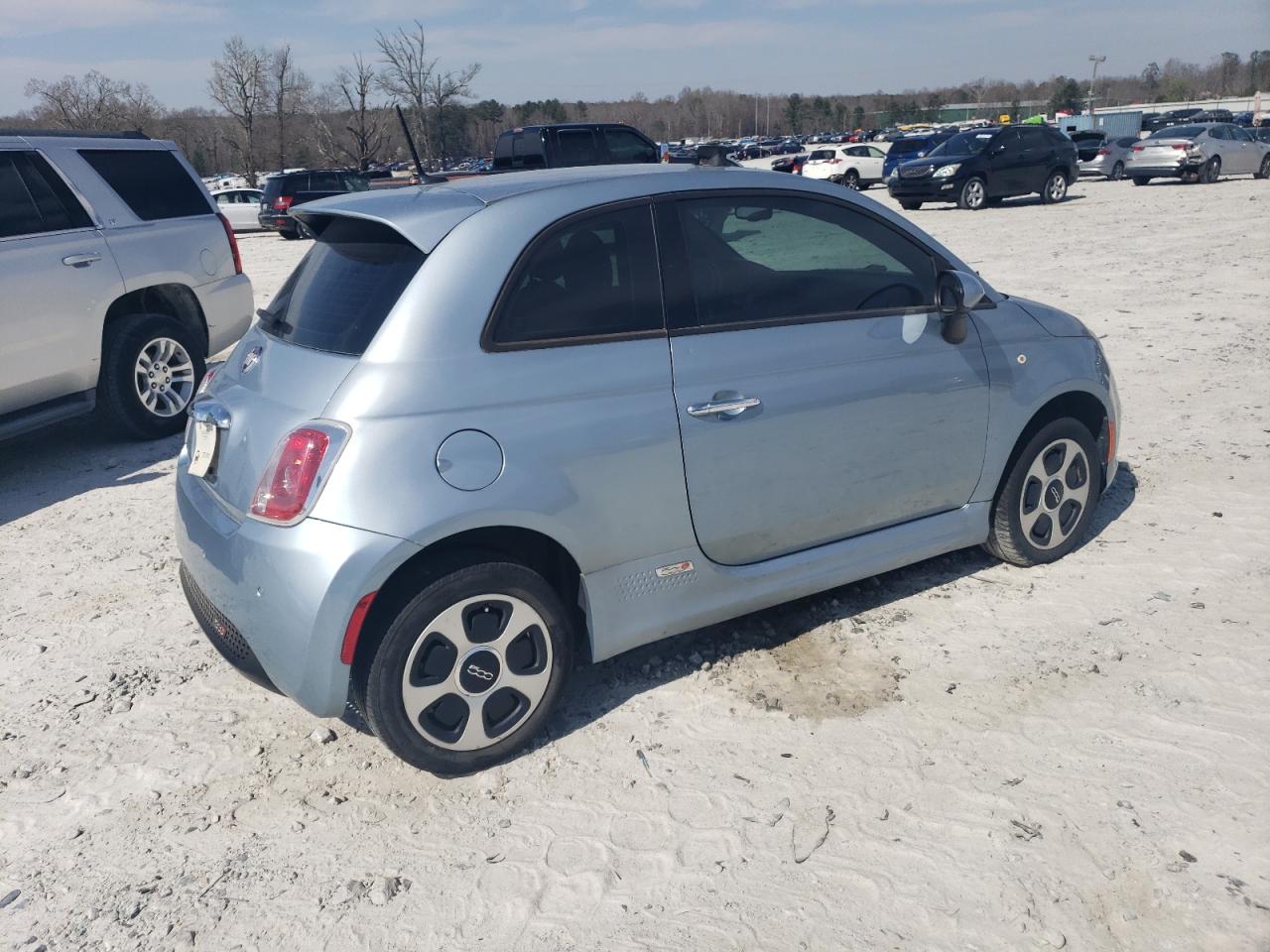 Photo 2 VIN: 3C3CFFGE4FT576027 - FIAT 500 