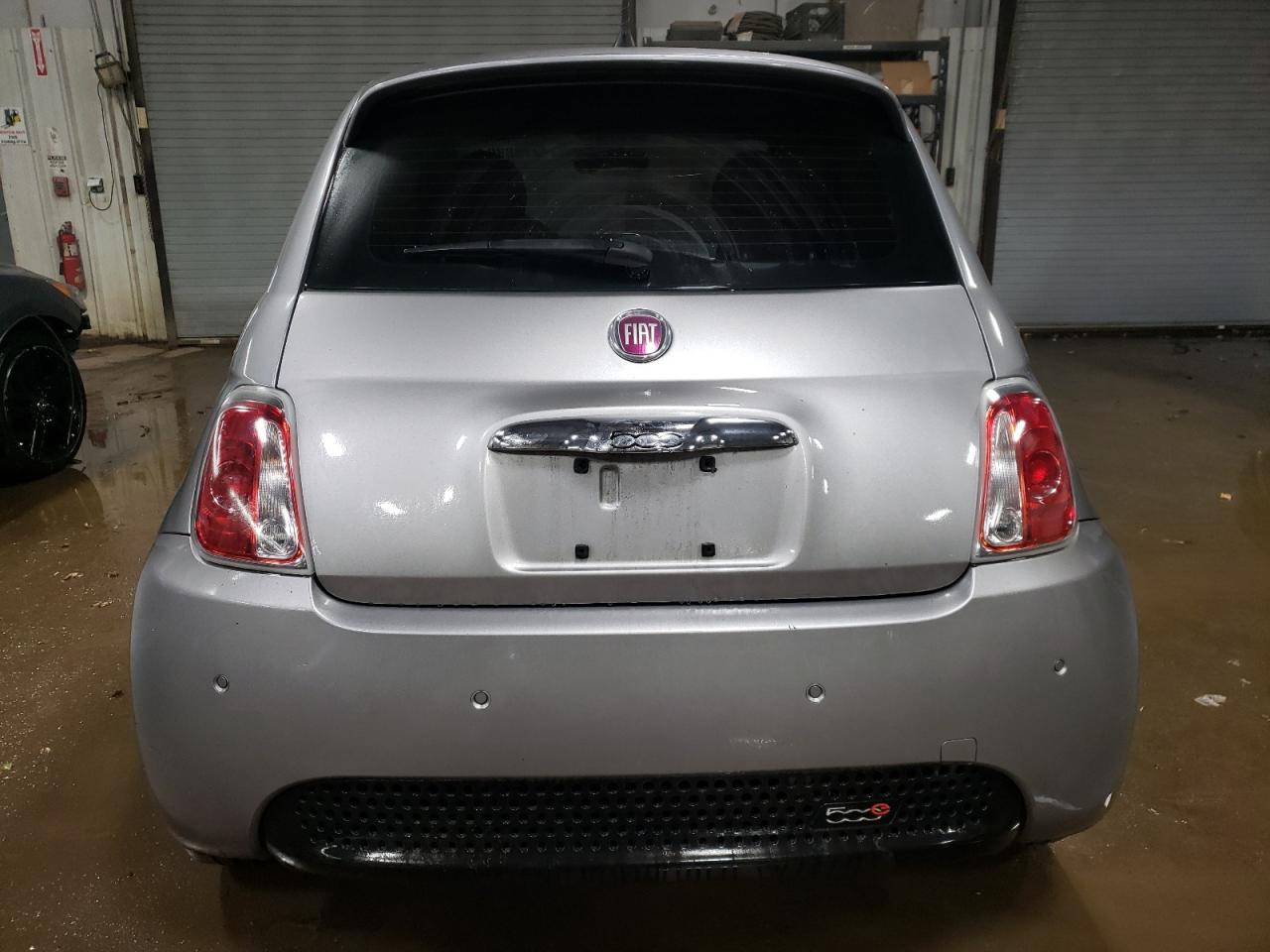 Photo 5 VIN: 3C3CFFGE6HT555277 - FIAT 500 