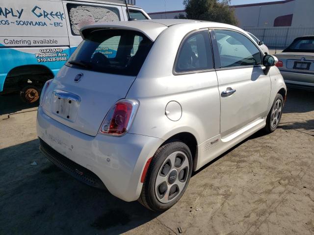 Photo 3 VIN: 3C3CFFGE7FT756697 - FIAT 500E 