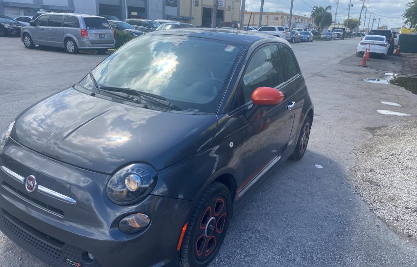 Photo 1 VIN: 3C3CFFGE8GT229611 - FIAT 500 ELECTR 